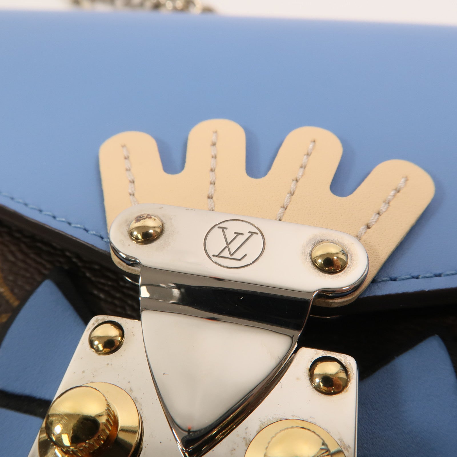 LOUIS VUITTON Monogram Tribal Mask Chain Wallet鏈帶肩背袋