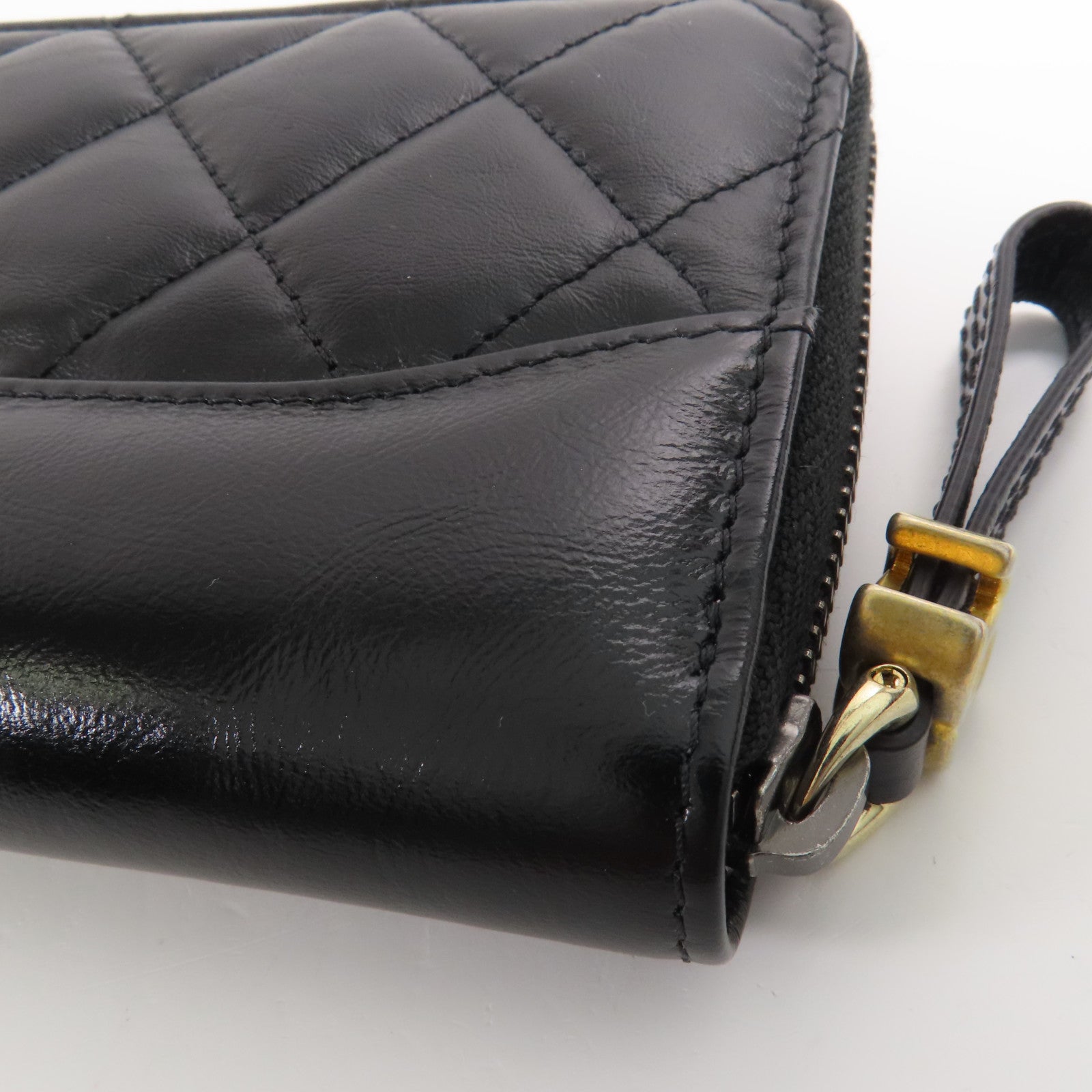 CHANEL 牛皮皮革Wallet金扣錢包