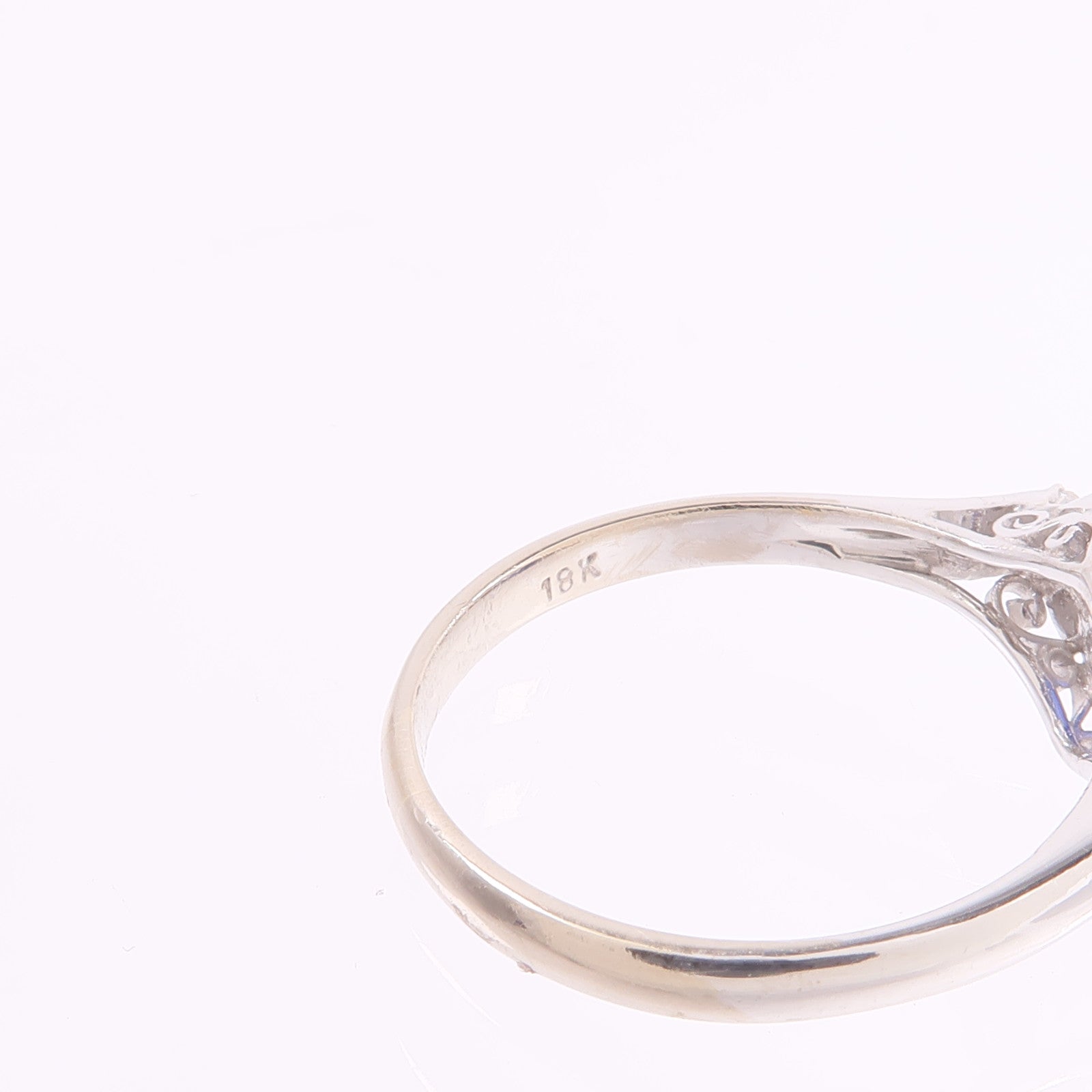 JEWELRY 18K白金Star Sapphire Diamond Ring星光藍寶石/鑽石戒指