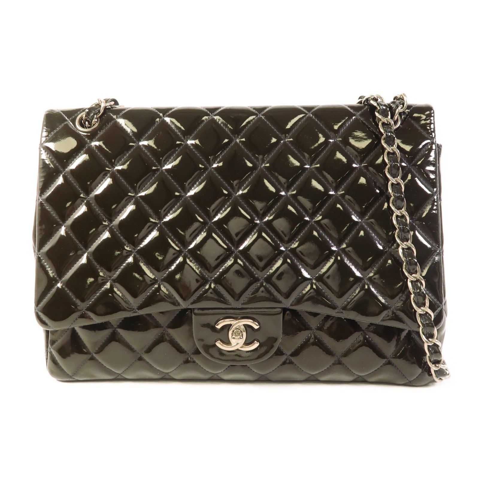 CHANEL 漆皮皮革Maxi Classic銀扣鏈帶肩背袋