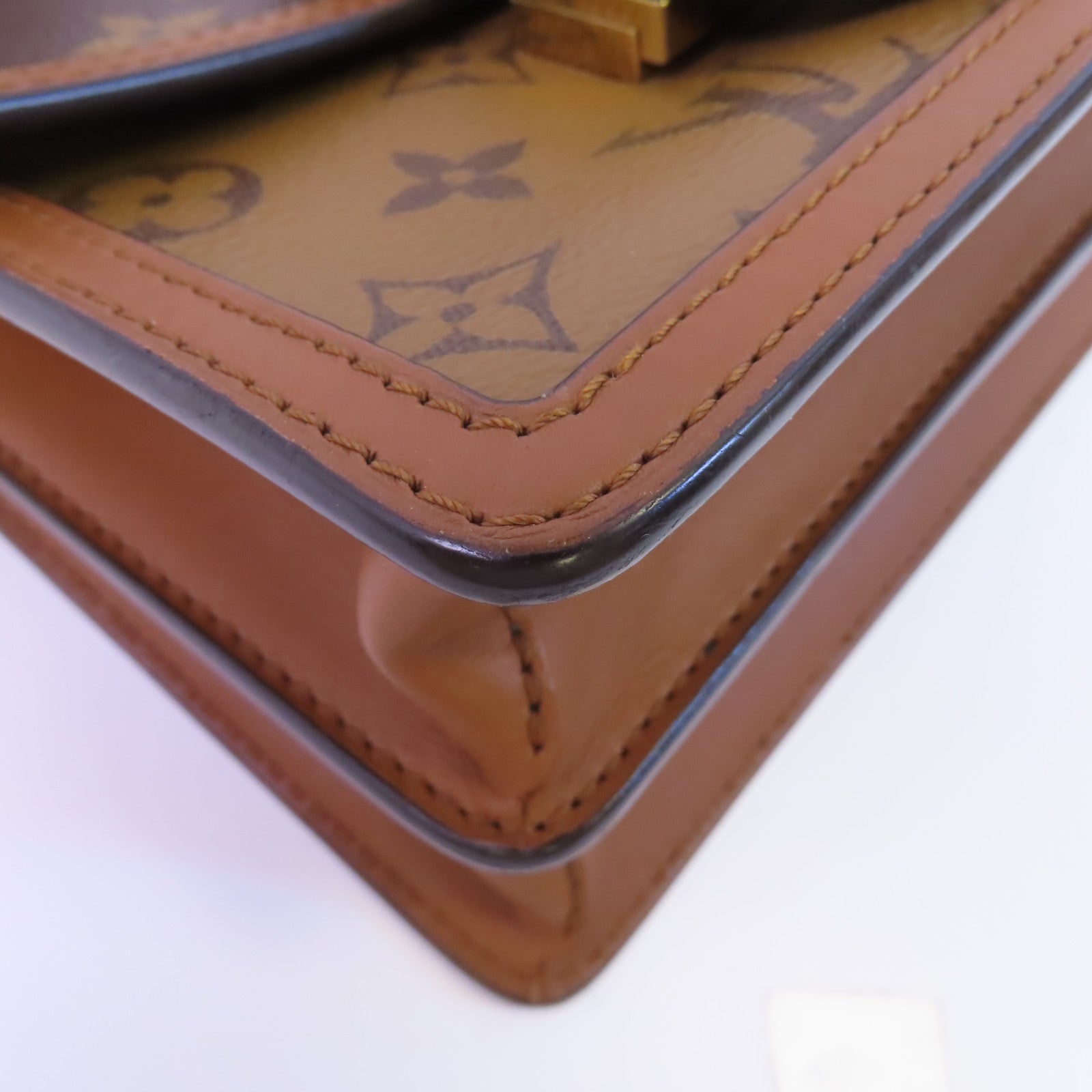 LOUIS VUITTON 【激減優惠】Monogram Reverse Mini Dauphine金扣肩背袋