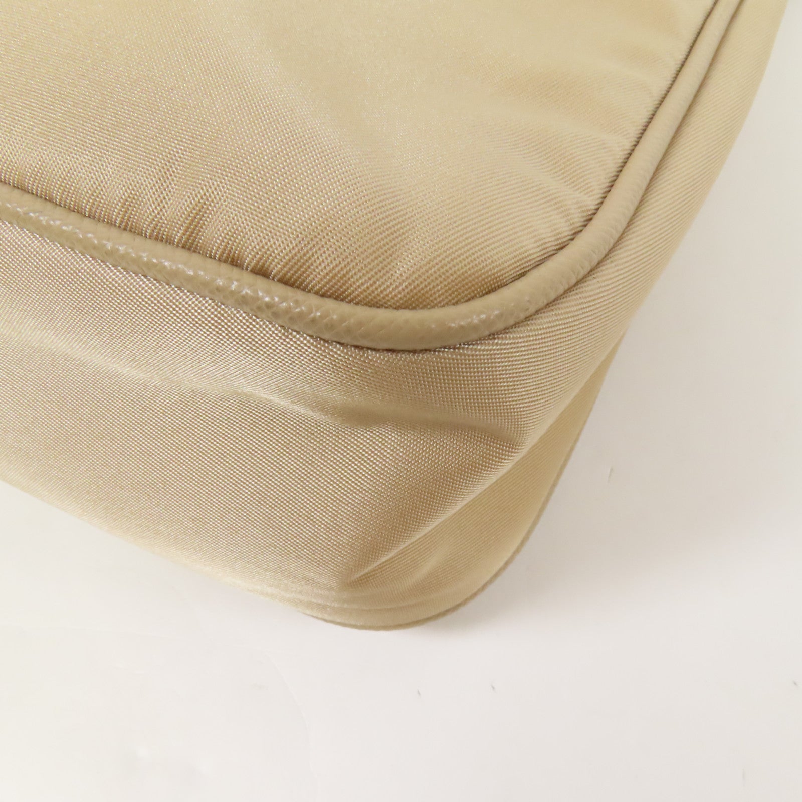 PRADA PRADA 尼龍Re-Edition 2005銀扣手挽肩背兩用袋