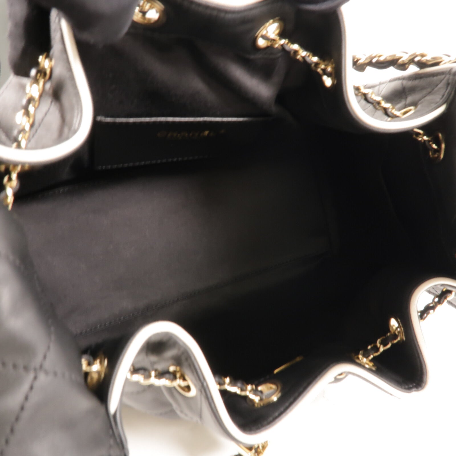 CHANEL 牛皮皮革Chanel 25 Small鏈帶肩背袋