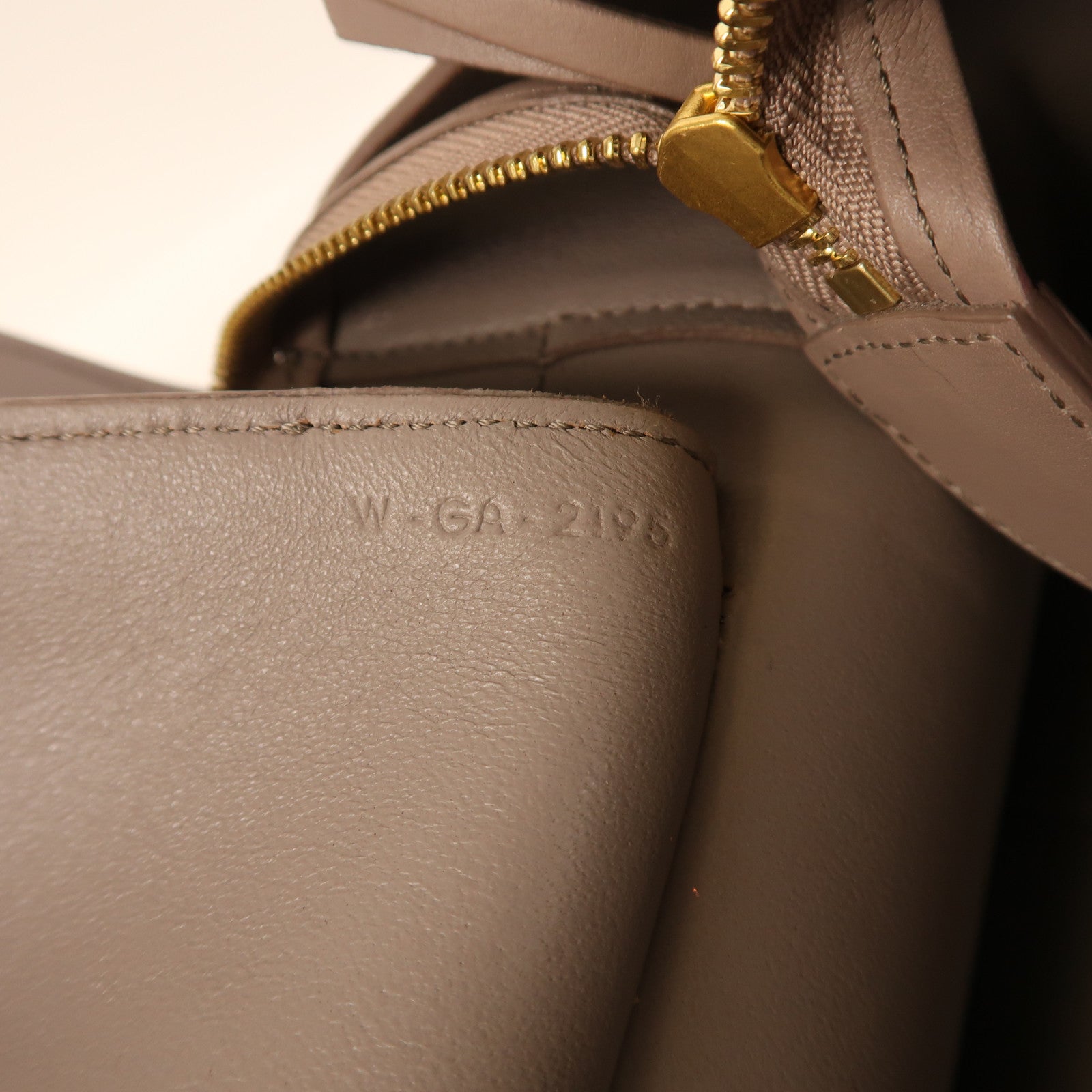 CELINE 牛皮皮革Belt Bag Mini金扣手挽肩背兩用袋黑色/啡色