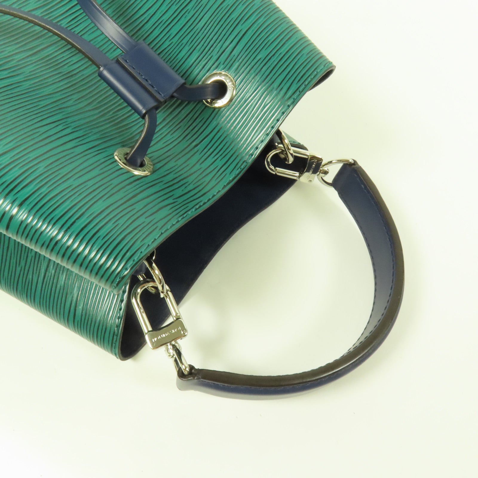 LOUIS VUITTON Epi Neo Noe BB銀扣手挽肩背兩用袋