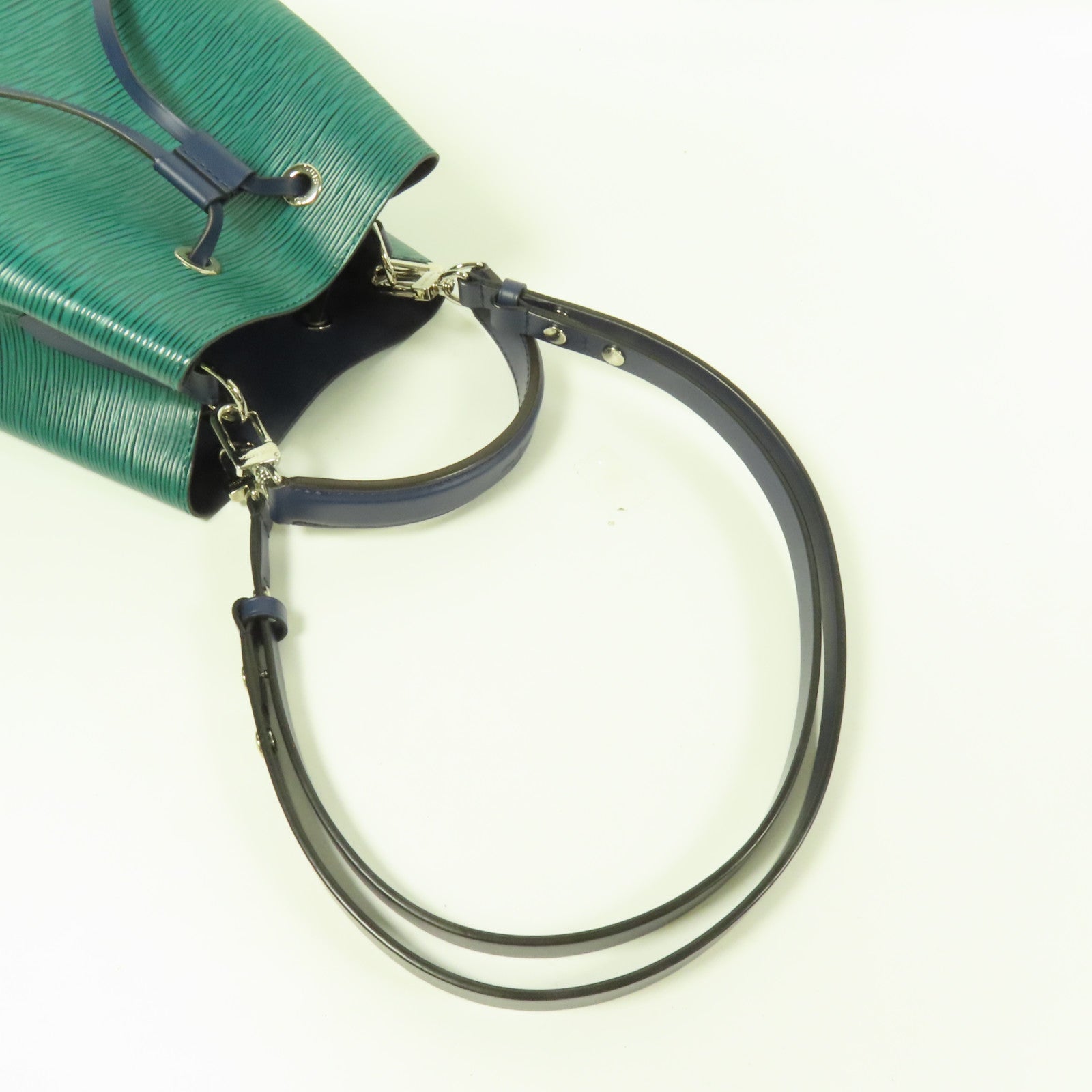 LOUIS VUITTON Epi Neo Noe BB銀扣手挽肩背兩用袋