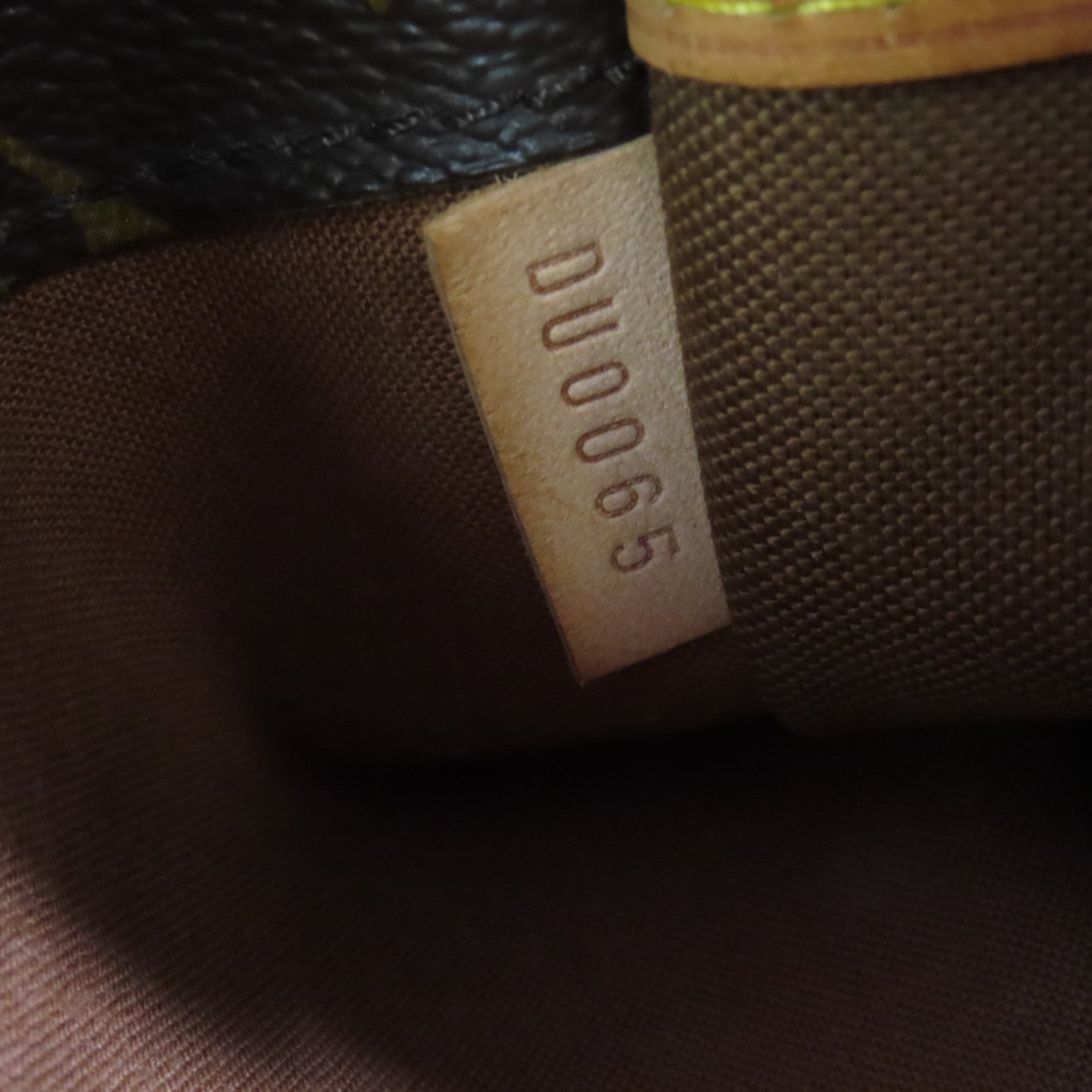 LOUIS VUITTON Monogram Popincourt Long Shoulder Bag金扣肩背袋啡色