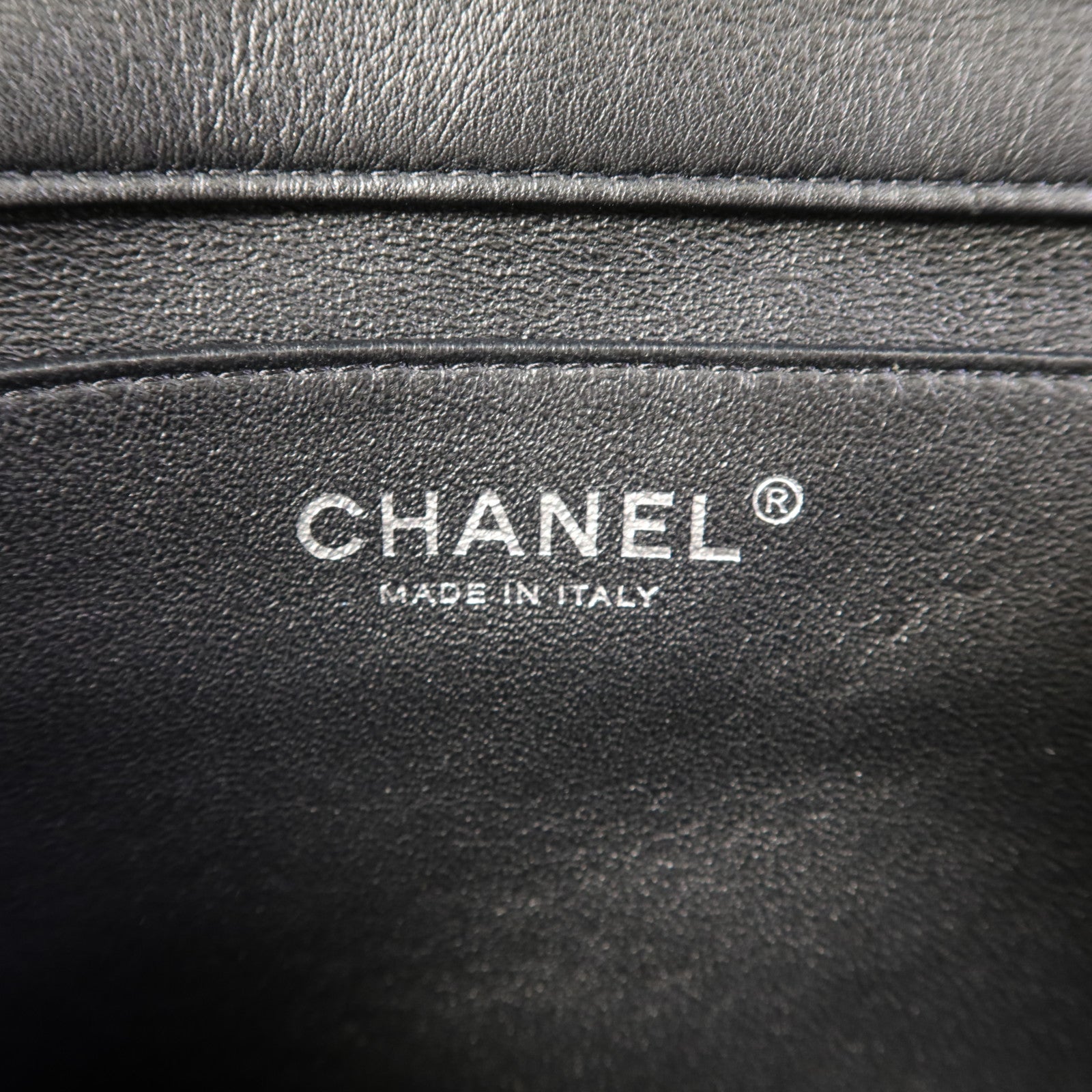 CHANEL 漆皮皮革Chain Shoulder Bag銀扣鏈帶肩背袋