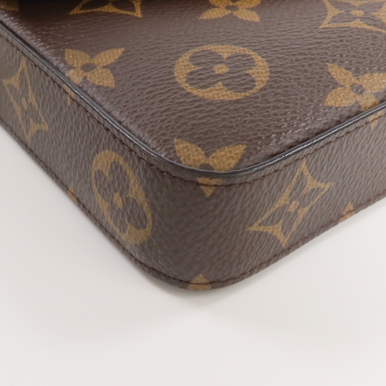 LOUIS VUITTON Monogram Pochette Felicie金扣鏈帶肩背袋