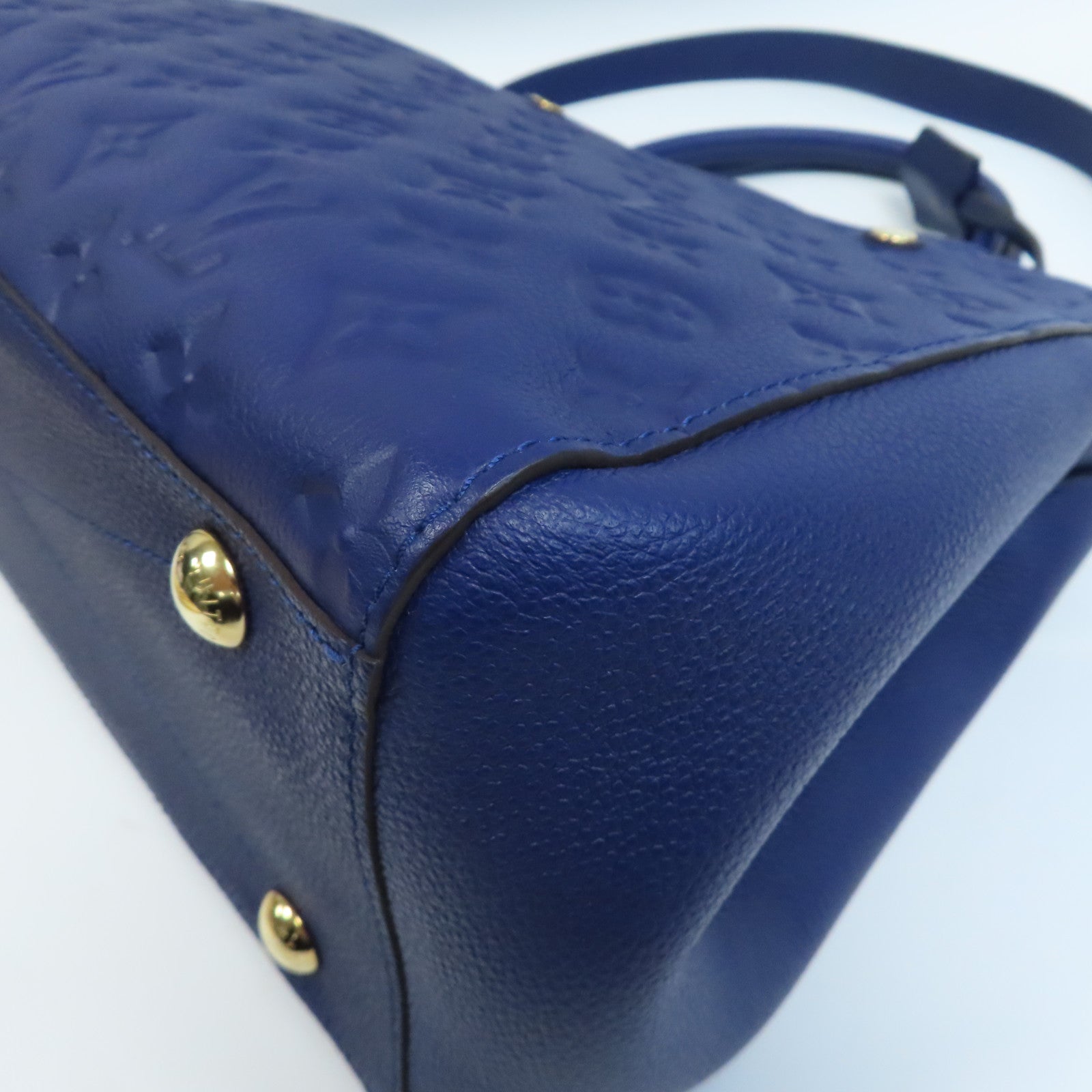 LOUIS VUITTON Monogram Empreinte Montaigne MM金扣手挽肩背兩用袋藍色