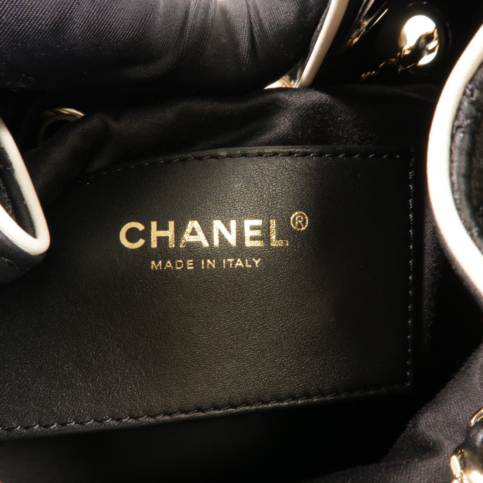 CHANEL 牛皮皮革Chanel 25 Small鏈帶肩背袋
