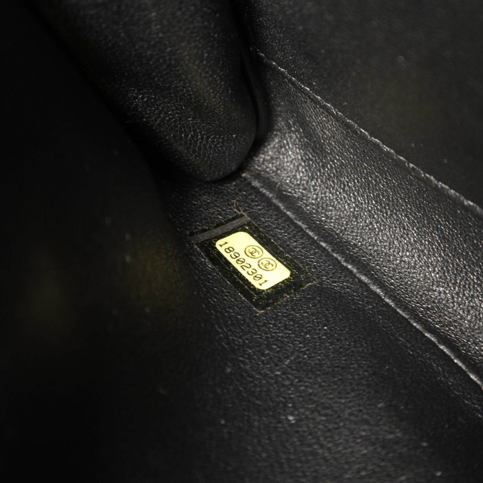 CHANEL 漆皮皮革Chain Shoulder Bag銀扣鏈帶肩背袋