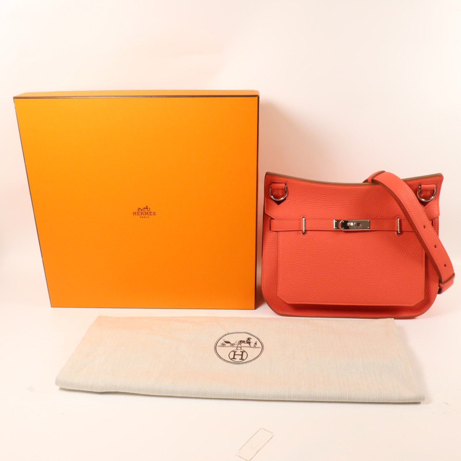 HERMES Clemence皮革Jypsiere 28肩背袋Rose Jaipur