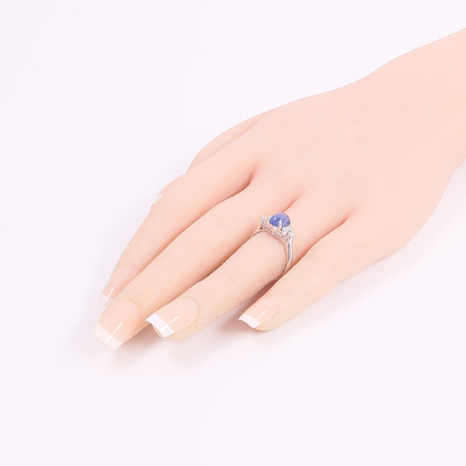 JEWELRY 18K白金Star Sapphire Diamond Ring星光藍寶石/鑽石戒指