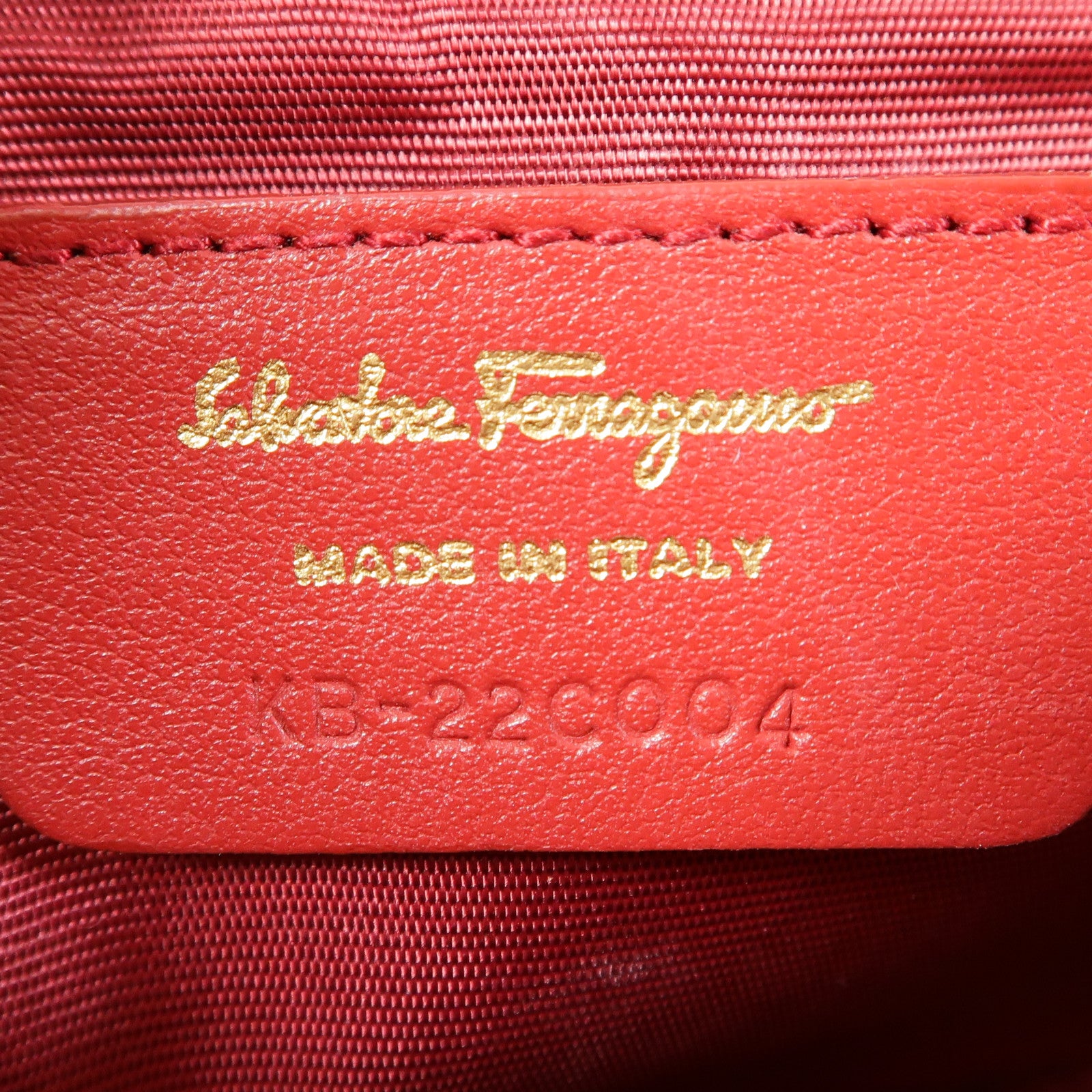 Salvatore Ferragamo 牛皮皮革Chain Shoulder金扣鏈帶肩背袋