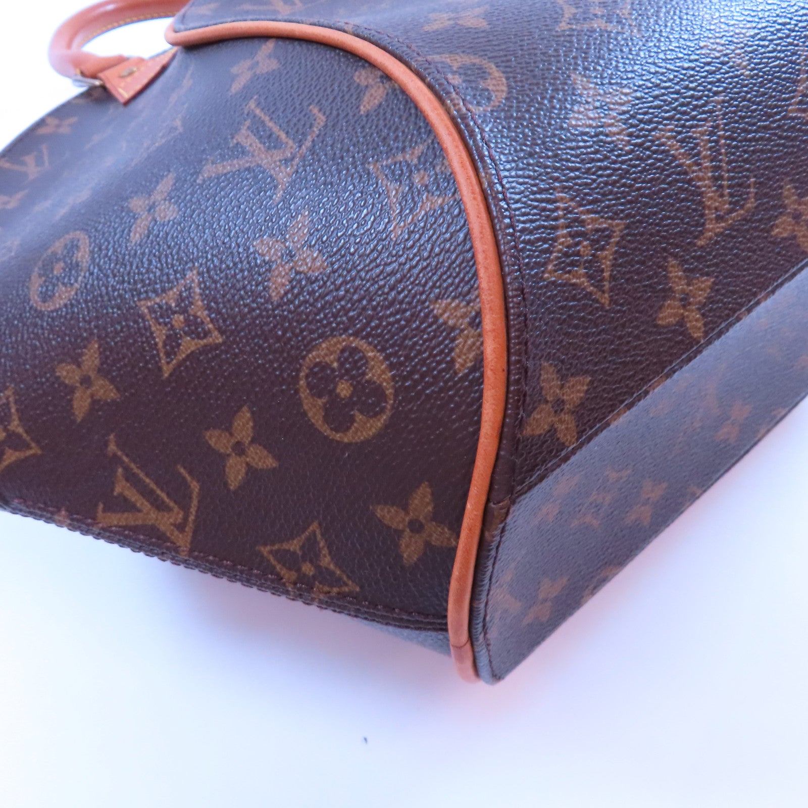 LOUIS VUITTON Monogram Elipse MM金扣手挽袋啡色