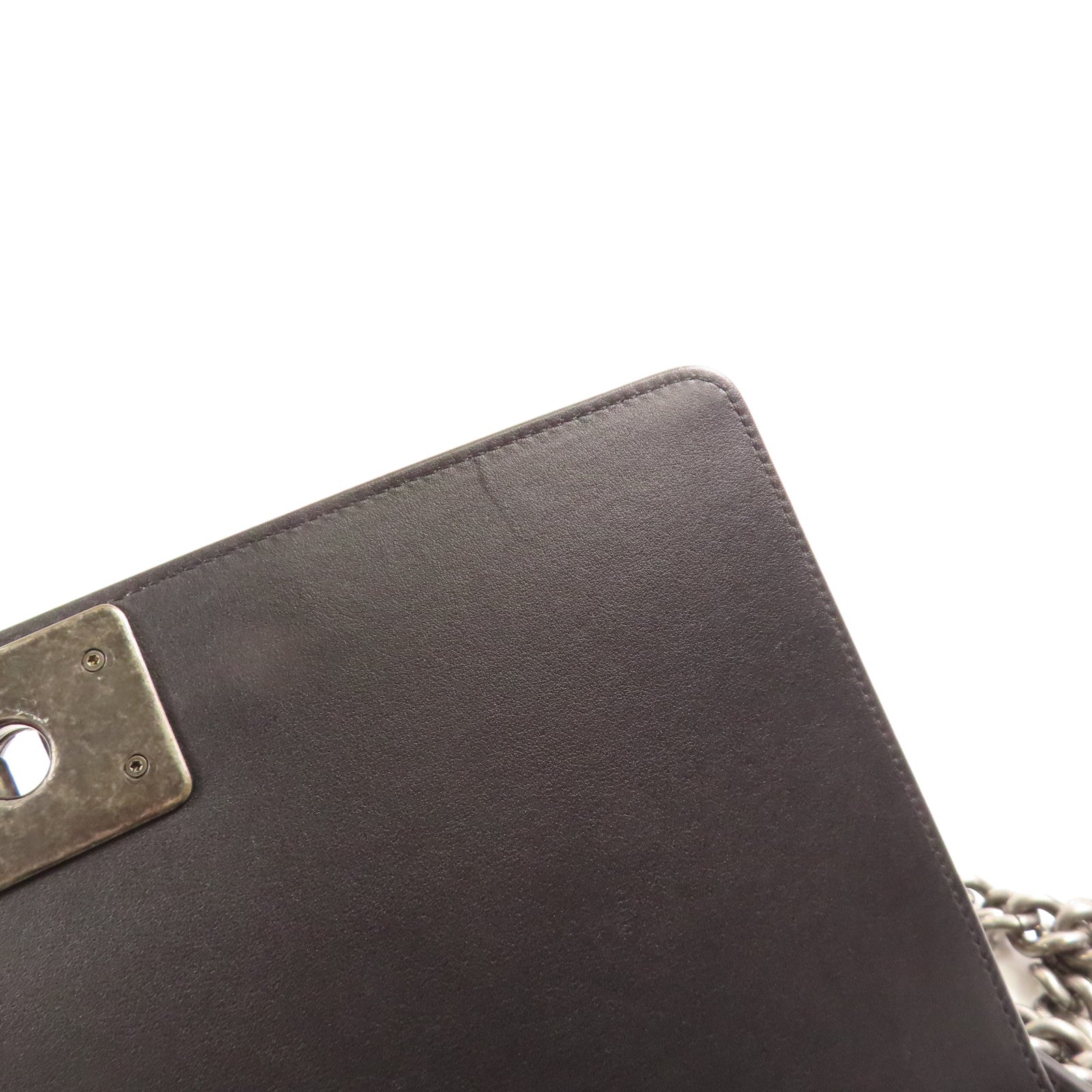 CHANEL 牛皮皮革Boy Chanel肩背袋