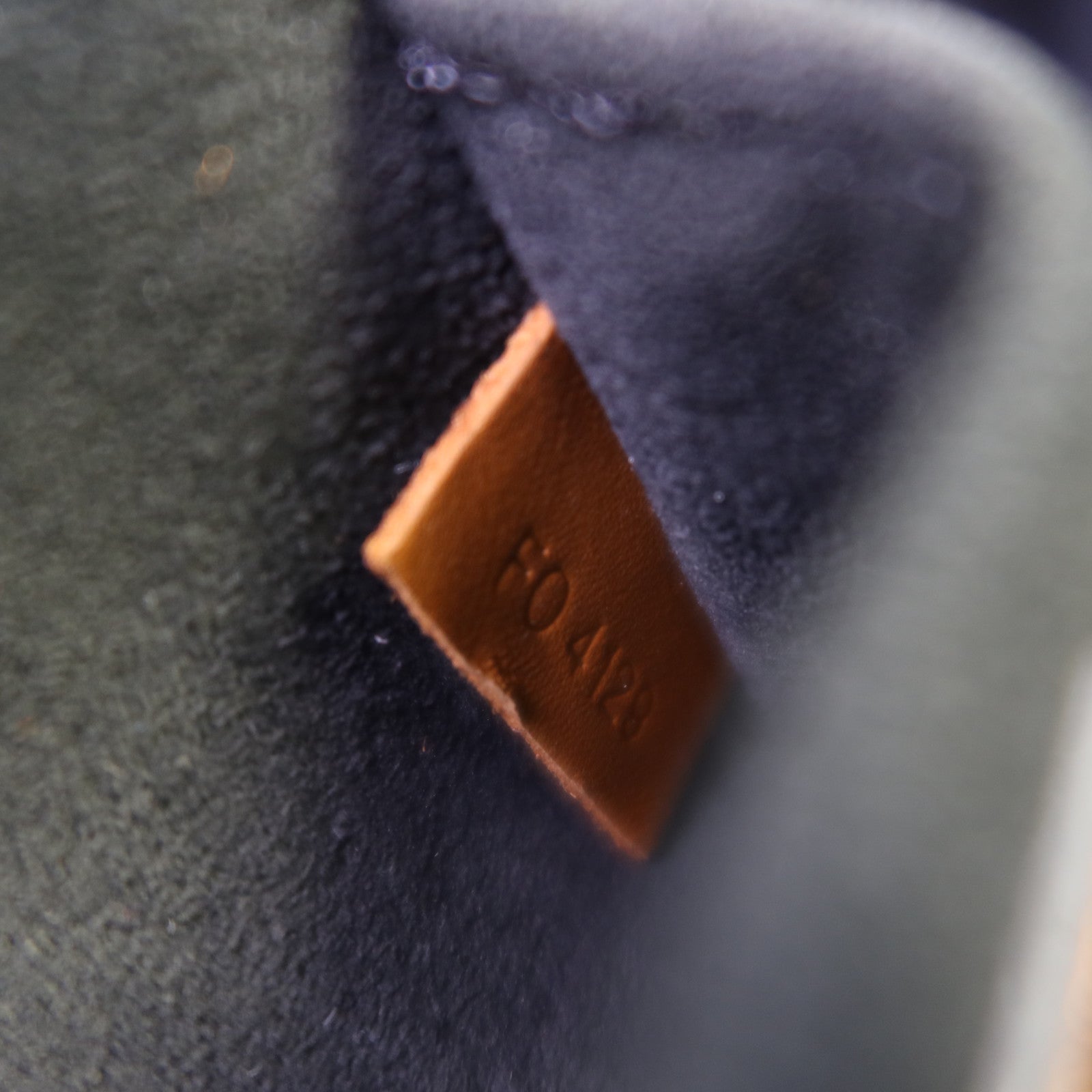 LOUIS VUITTON Monogram Reverse Mini Dauphine金扣肩背袋