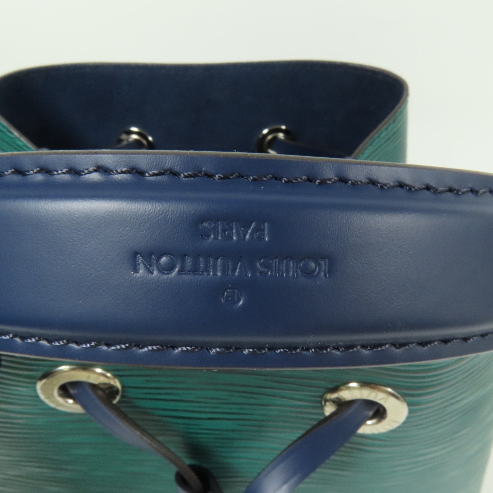 LOUIS VUITTON Epi Neo Noe BB銀扣手挽肩背兩用袋