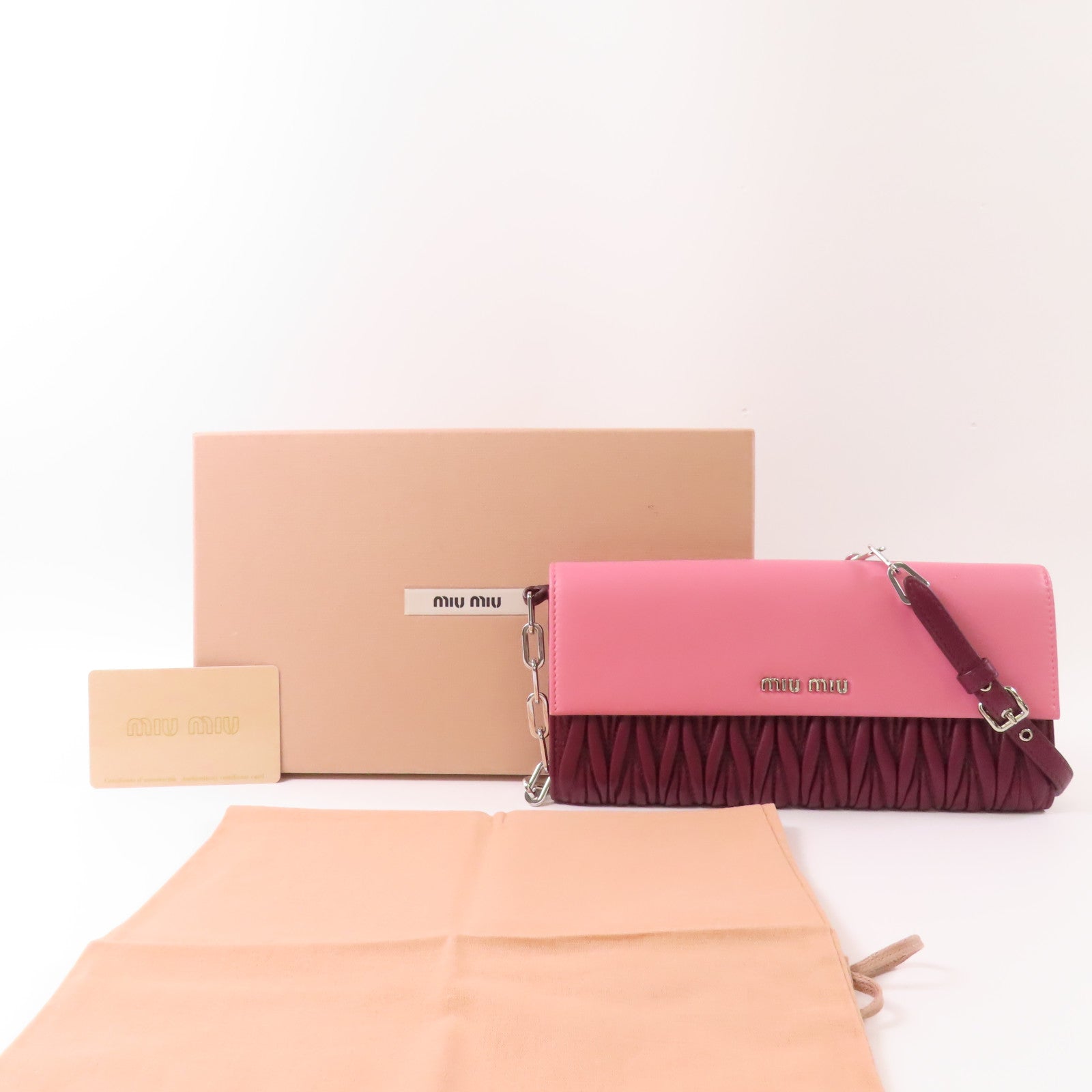 Miu Miu 羊皮皮革Chain Shoulder Wallet銀扣鏈帶肩背袋