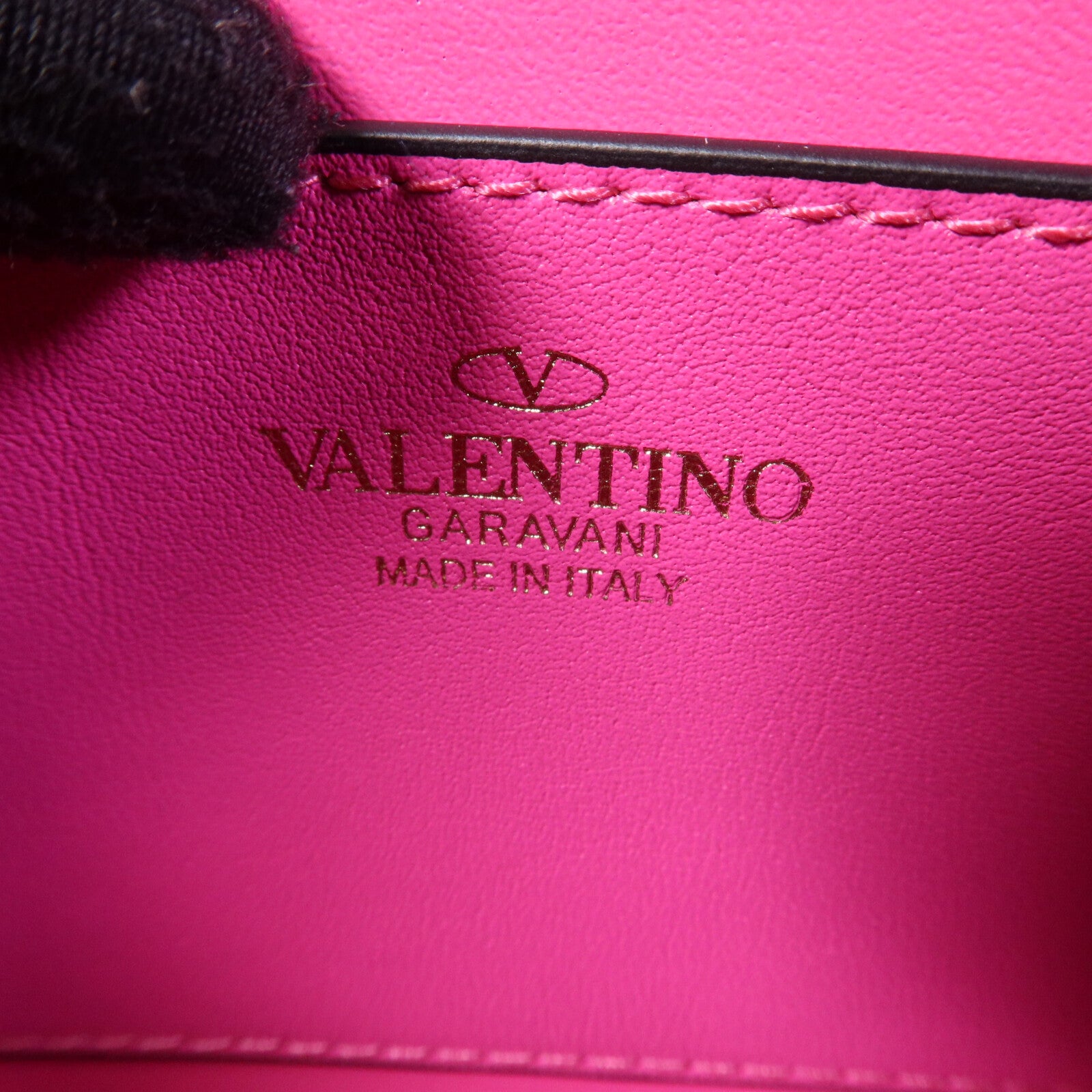 Valentino 牛皮皮革Rockstud 23金扣肩背袋