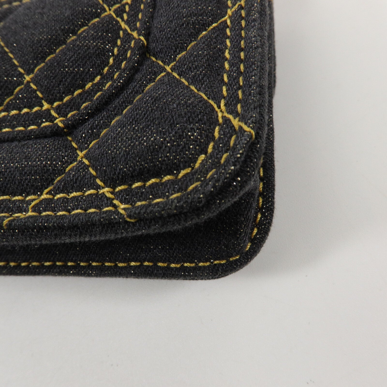 CHANEL 牛仔布Clutch with Chain鏈帶肩背袋