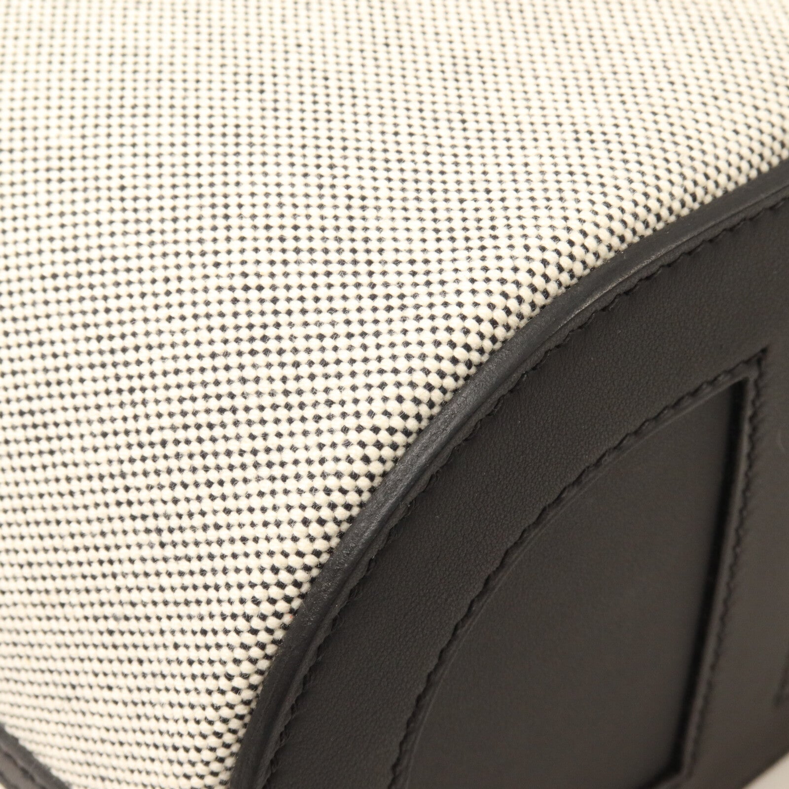 HERMES Toile H/Swift皮革In The Loop 18手挽袋Ecru/Noir