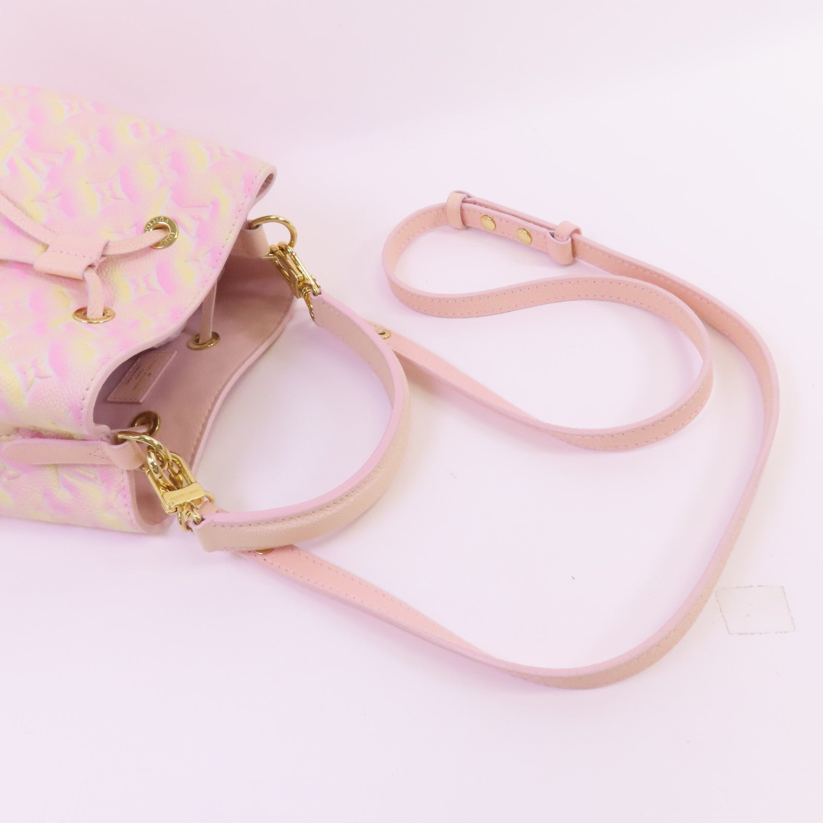 LOUIS VUITTON Monogram Empreinte NeoNoe BB金扣手挽肩背兩用袋