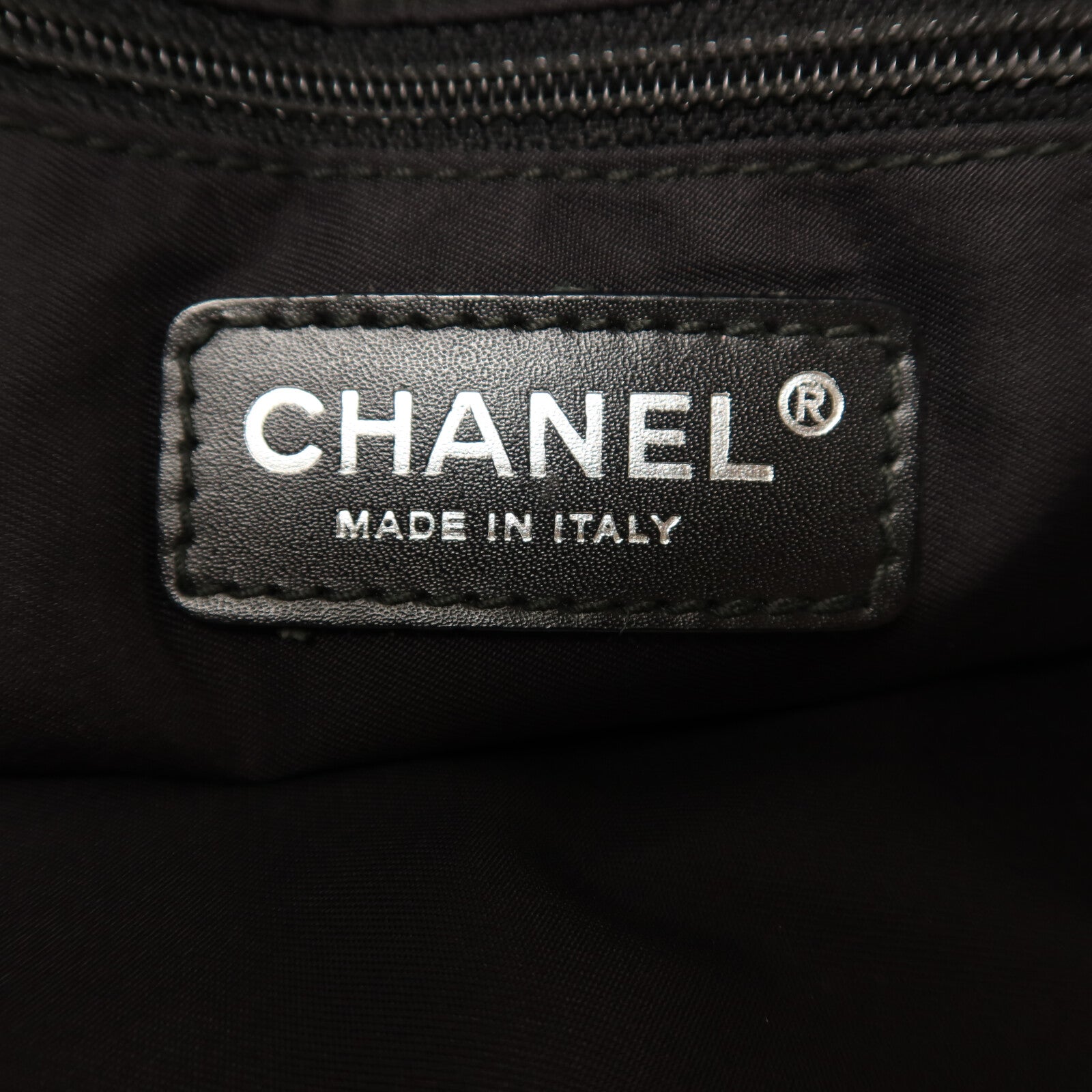 CHANEL 【激減優惠】尼龍New Travel Line Tote銀扣手挽袋