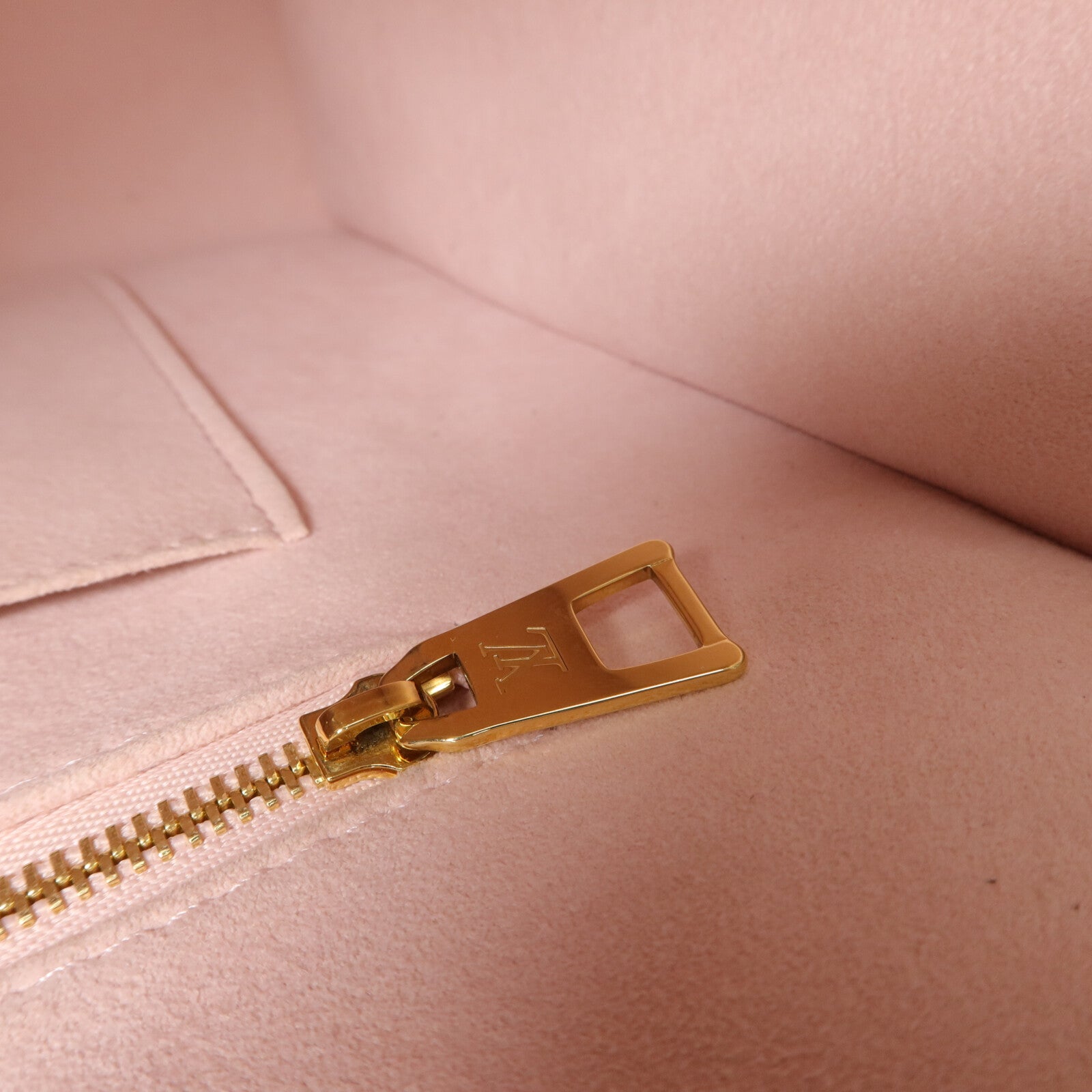 LOUIS VUITTON Monogram Empreeinte On The Go MM手挽肩背兩用袋