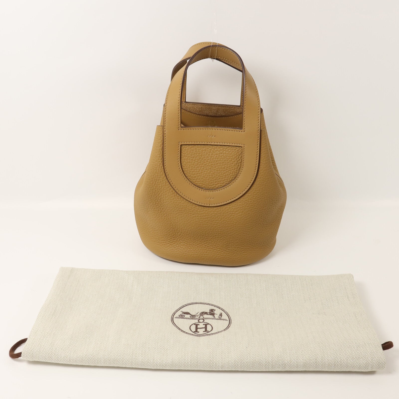 HERMES Clemence皮革In The Loop 18手挽袋Biscuit