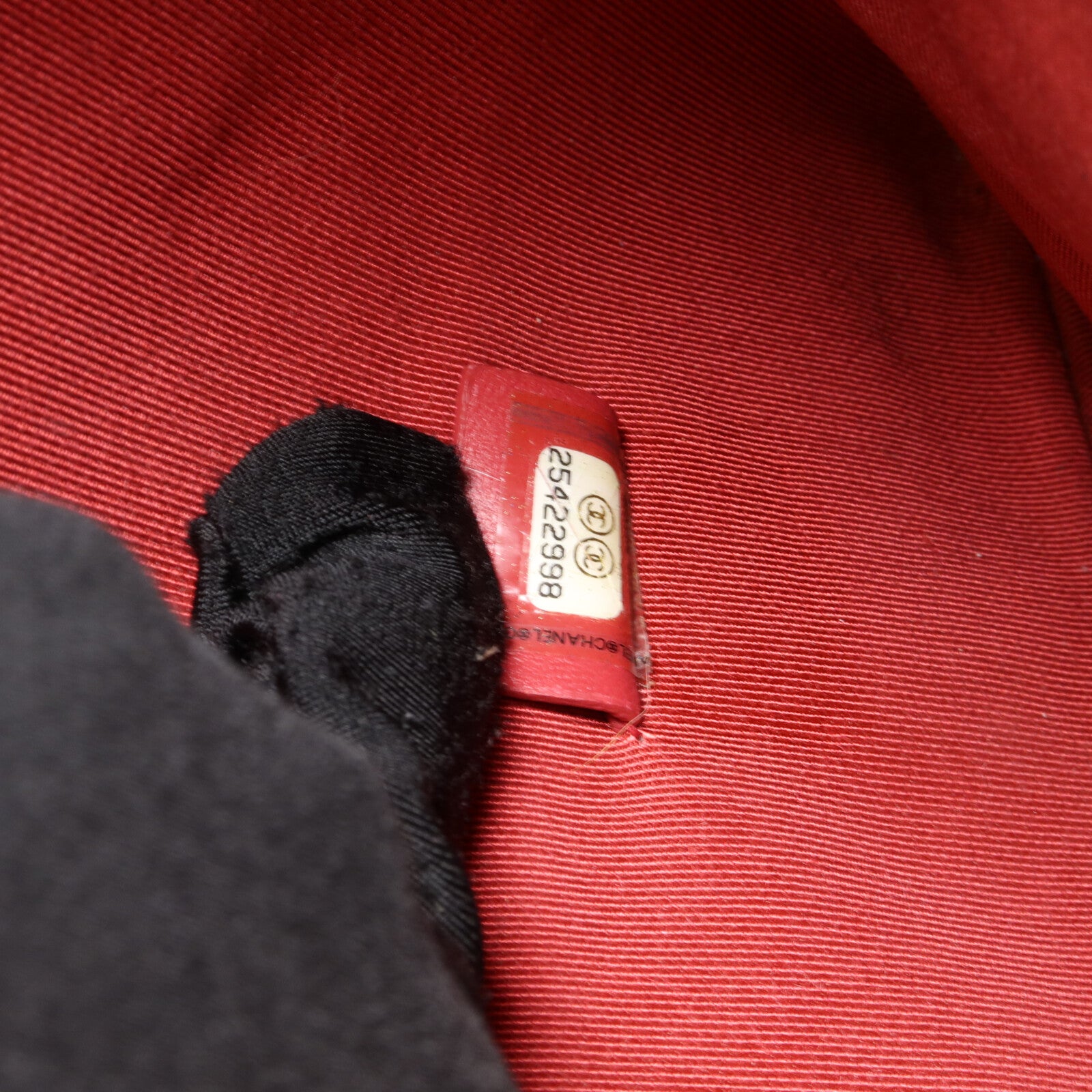 CHANEL 牛皮皮革Large Gabrielle O Case Clutch銀扣手拿包