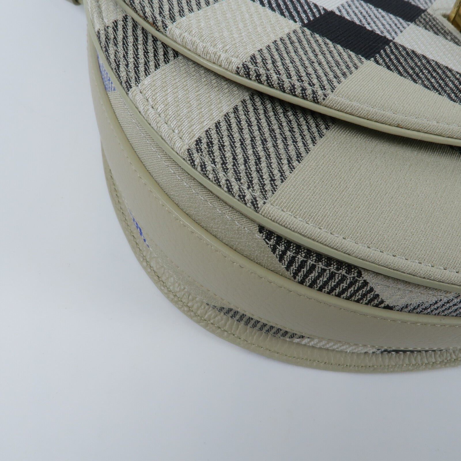 BURBERRY 帆布/牛皮皮革Rocking Horse Bag Medium肩背袋