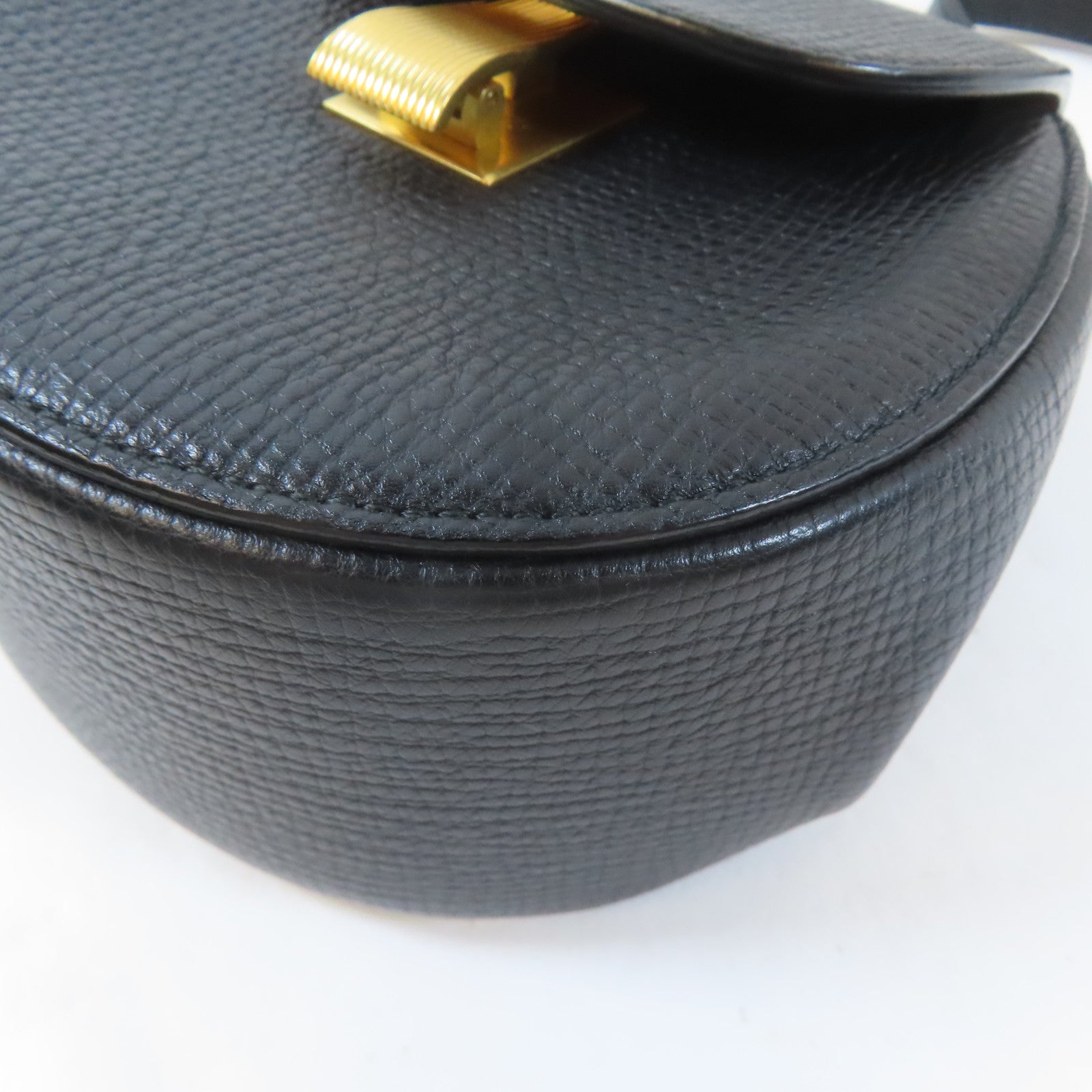 BOTTEGA VENETA 【激減優惠】牛皮皮革Palmellato Belt Bag金扣肩背袋黑色