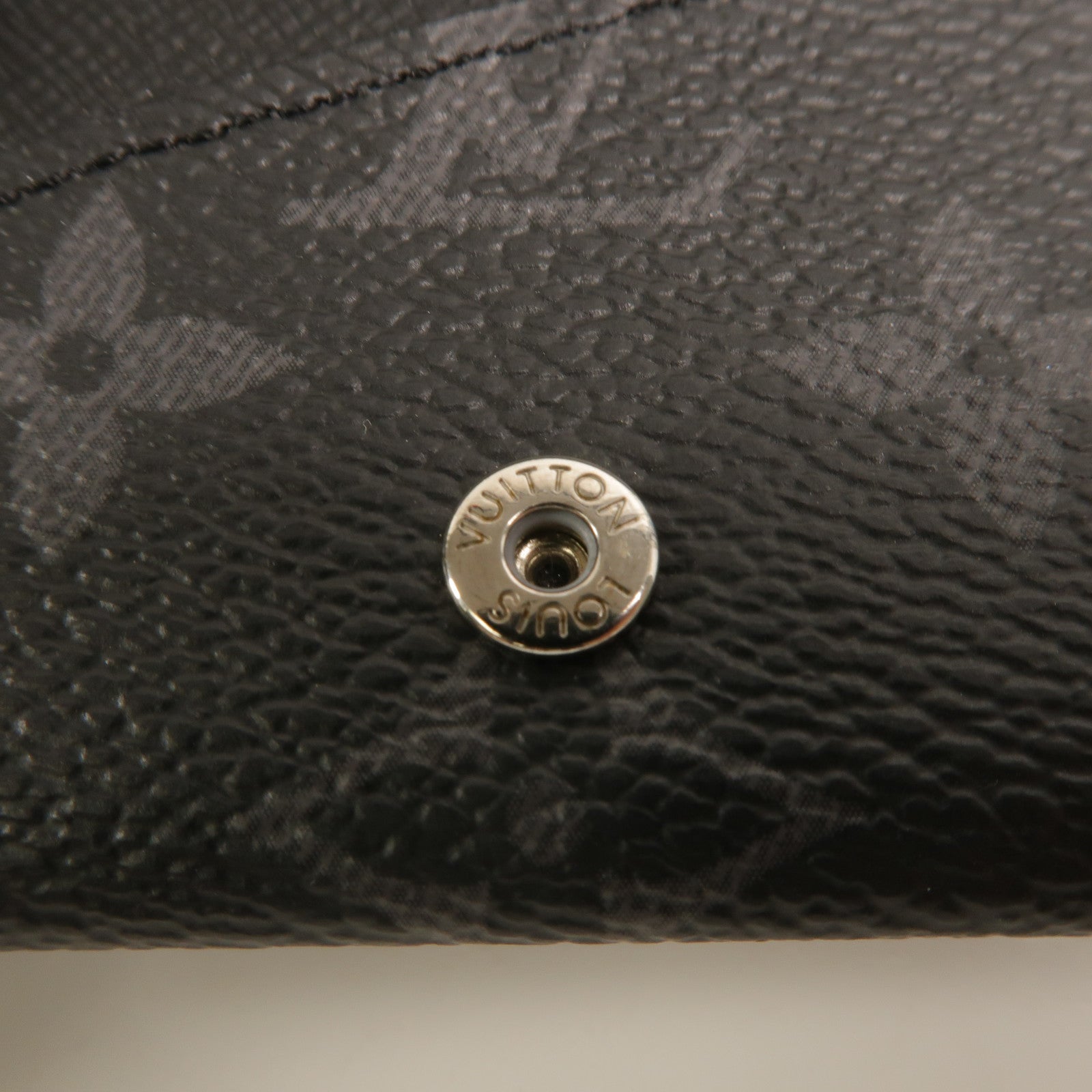 LOUIS VUITTON Monogram Eclipse Slim Card Case卡片套