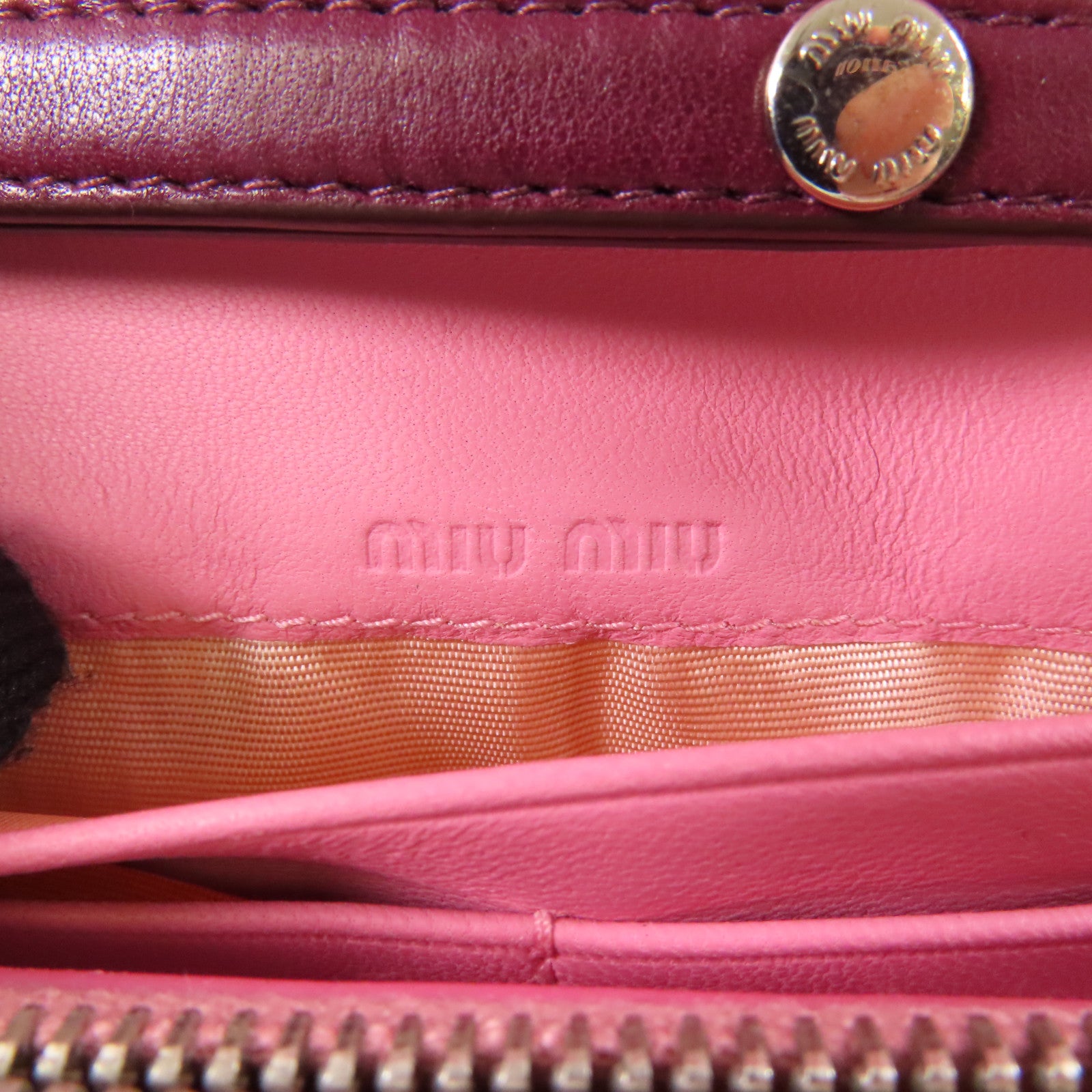 Miu Miu 【激減優惠】羊皮皮革Chain Shoulder Wallet銀扣鏈帶肩背袋