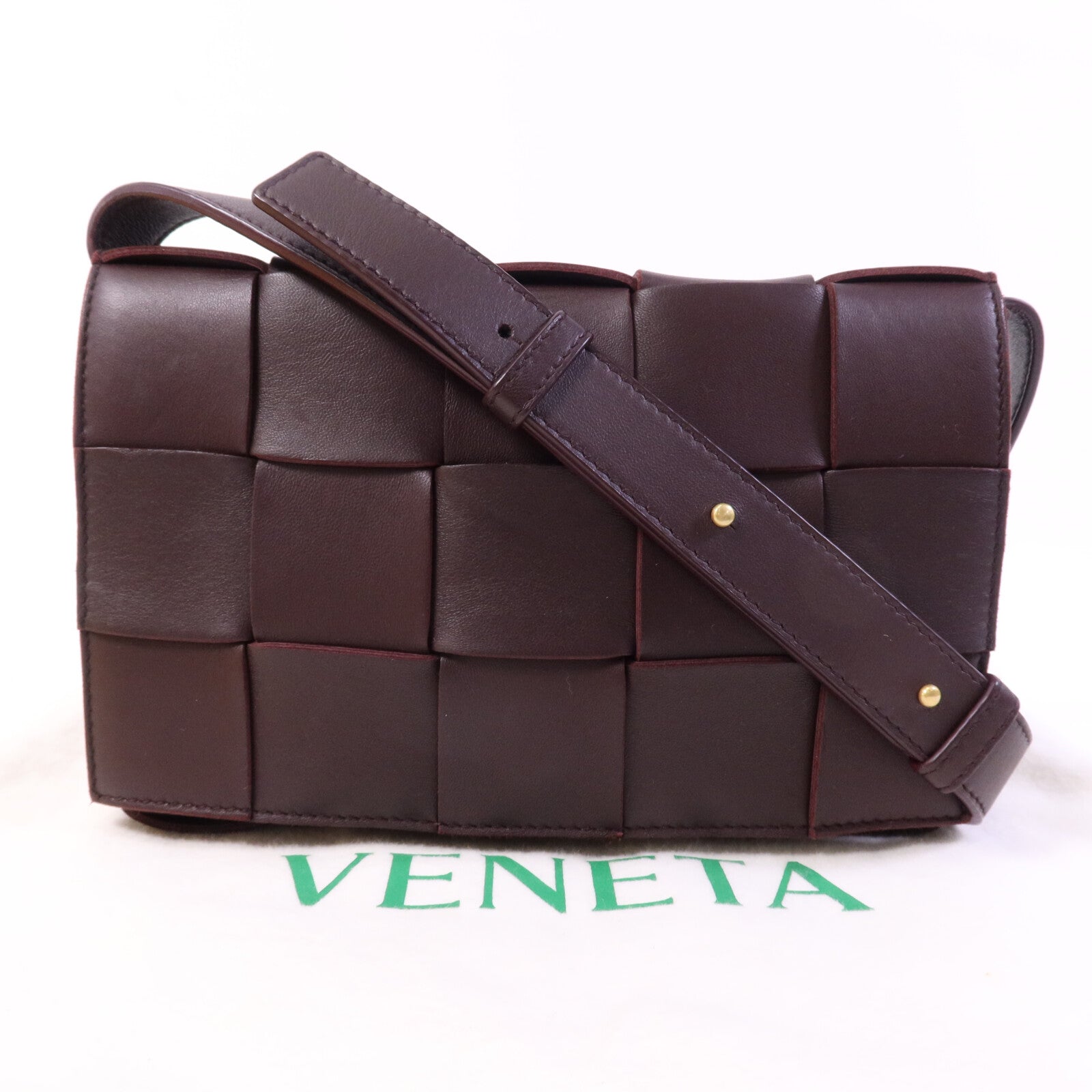 BOTTEGA VENETA 羊皮皮革Cassette Bag金扣肩背袋