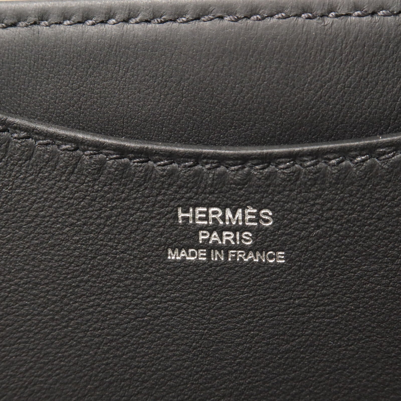 HERMES Toile H/Swift皮革In The Loop 18手挽袋Ecru/Noir