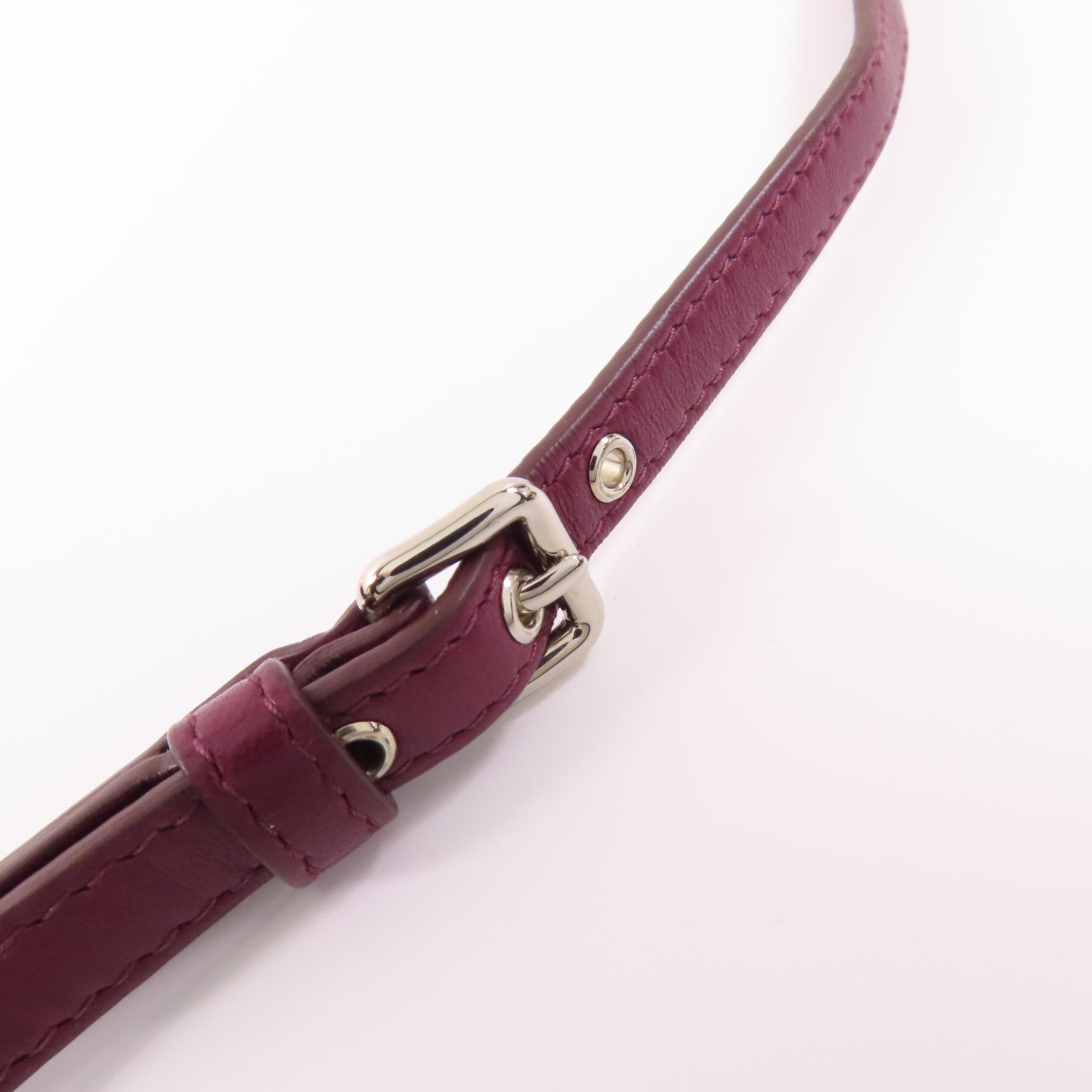 Miu Miu 羊皮皮革Chain Shoulder Wallet銀扣鏈帶肩背袋