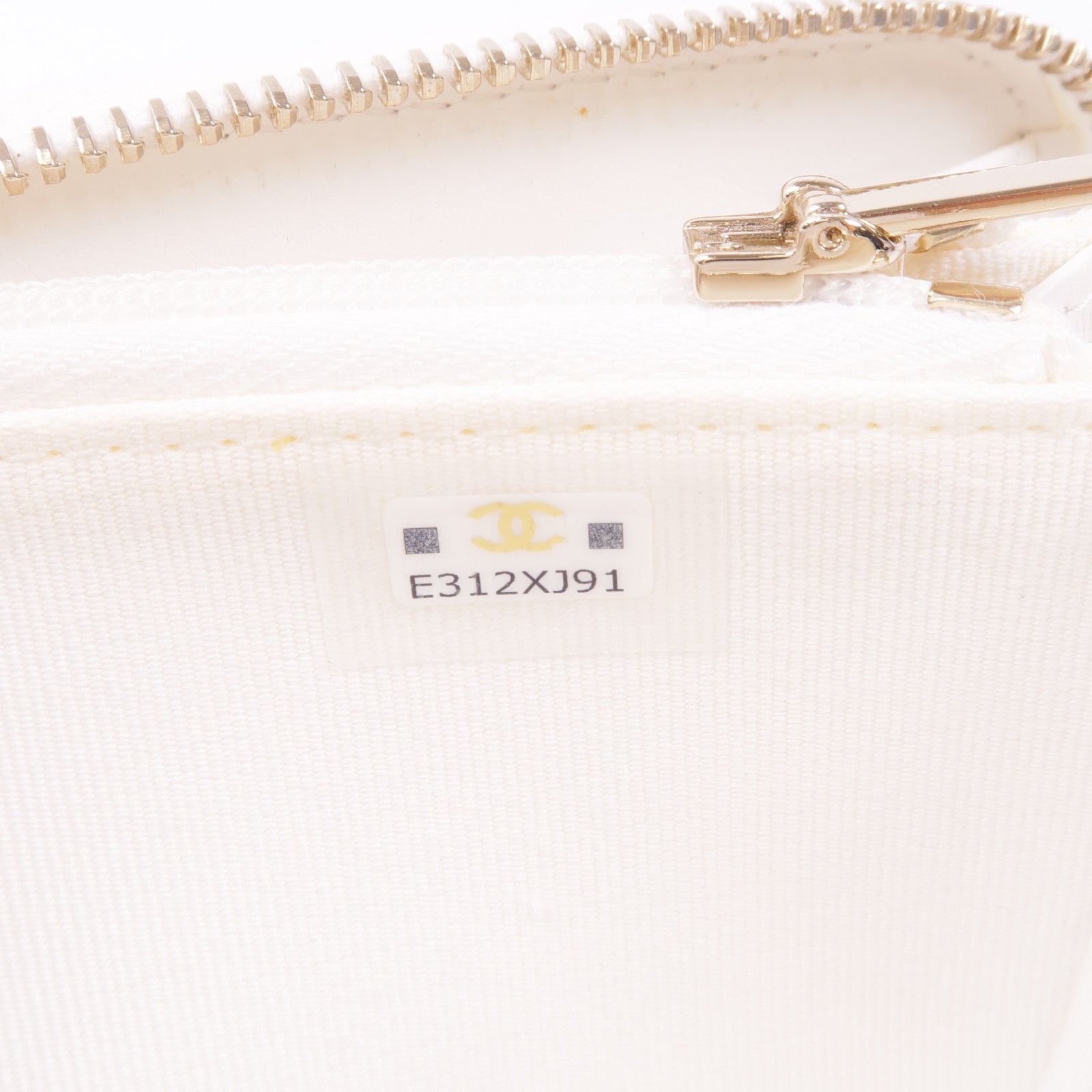 CHANEL 牛皮皮革Zipped Wallet金扣長錢包