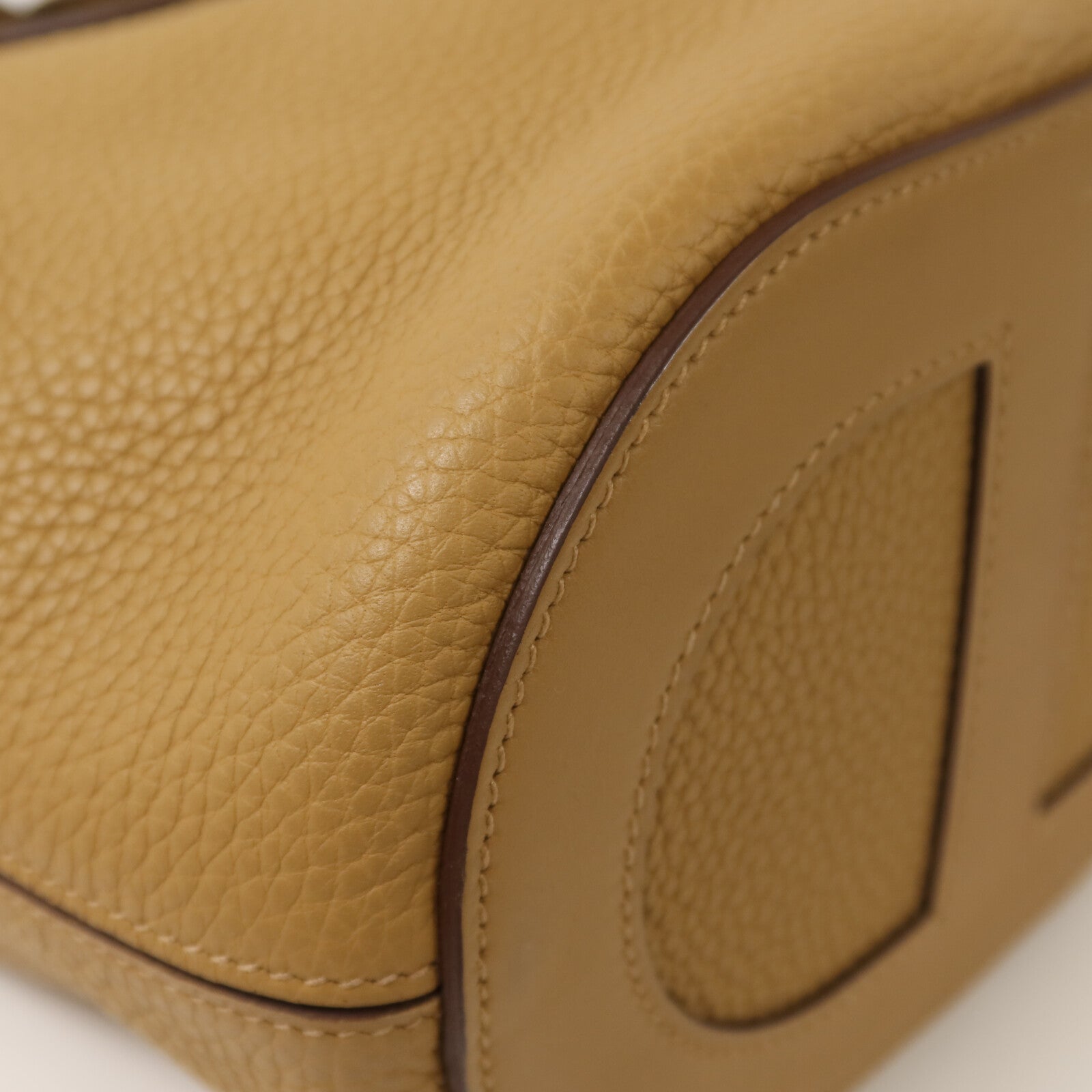 HERMES Clemence皮革In The Loop 18手挽袋Biscuit
