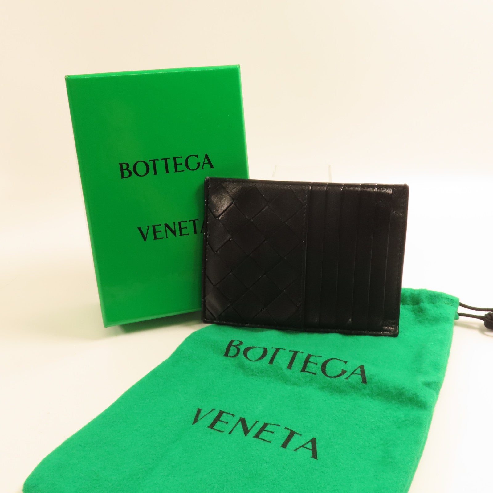 BOTTEGA VENETA 牛皮皮革Card Case銀扣卡片套