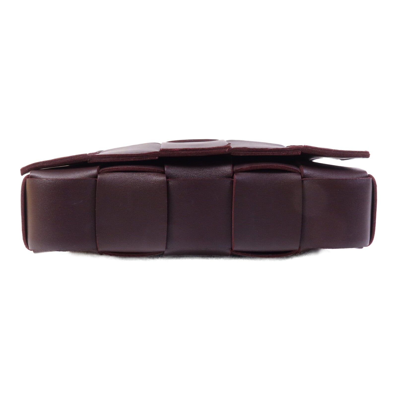 BOTTEGA VENETA 羊皮皮革Cassette Bag金扣肩背袋
