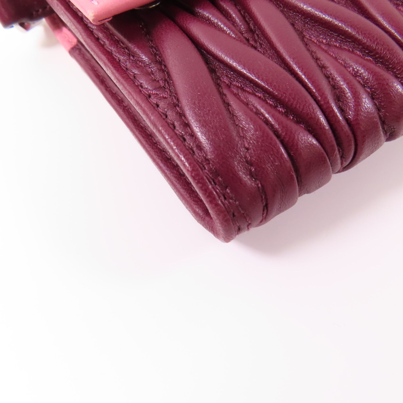 Miu Miu 【激減優惠】羊皮皮革Chain Shoulder Wallet銀扣鏈帶肩背袋