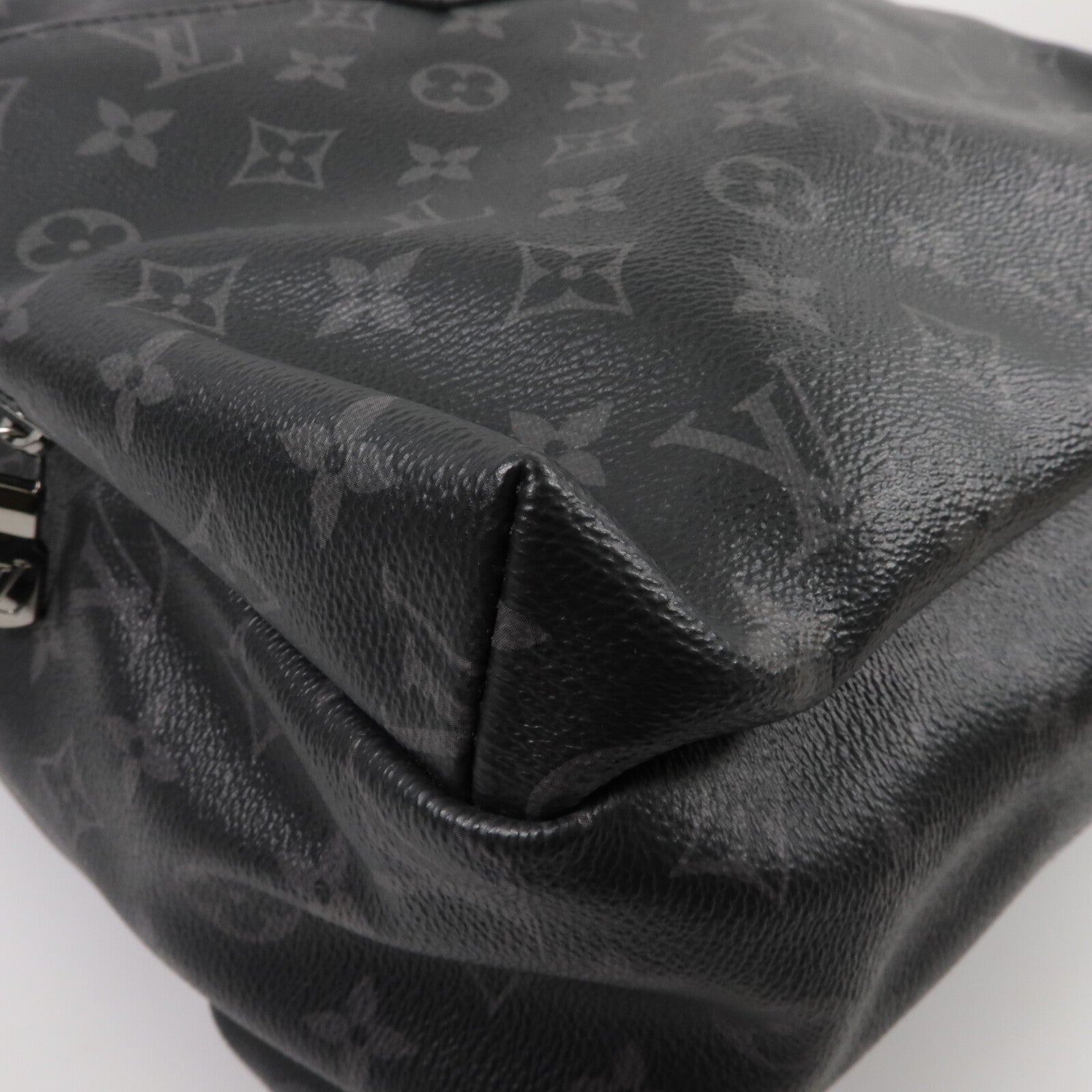 LOUIS VUITTON Monogram Eclipse Discovery PM背包