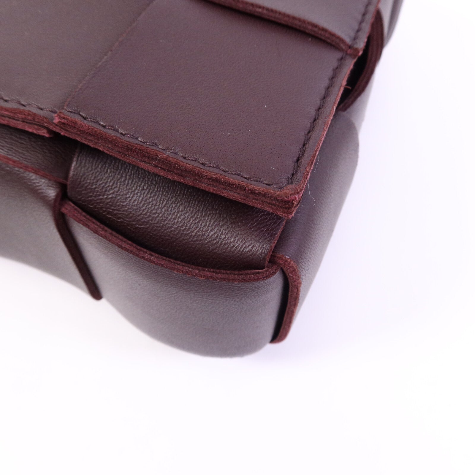 BOTTEGA VENETA 羊皮皮革Cassette Bag金扣肩背袋
