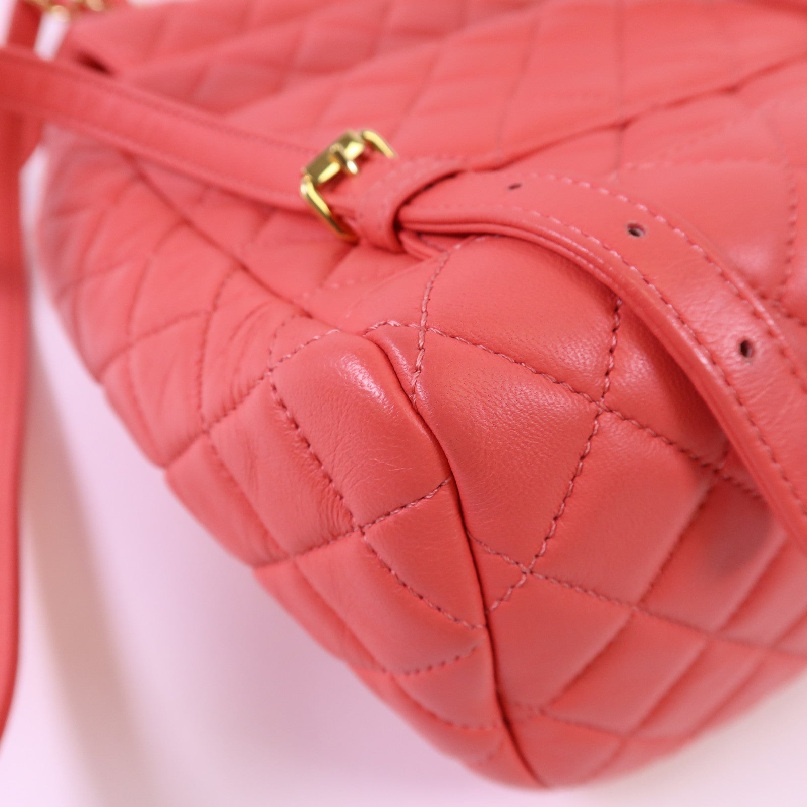 CHANEL 【激減優惠】羊皮皮革Backpack金扣背包