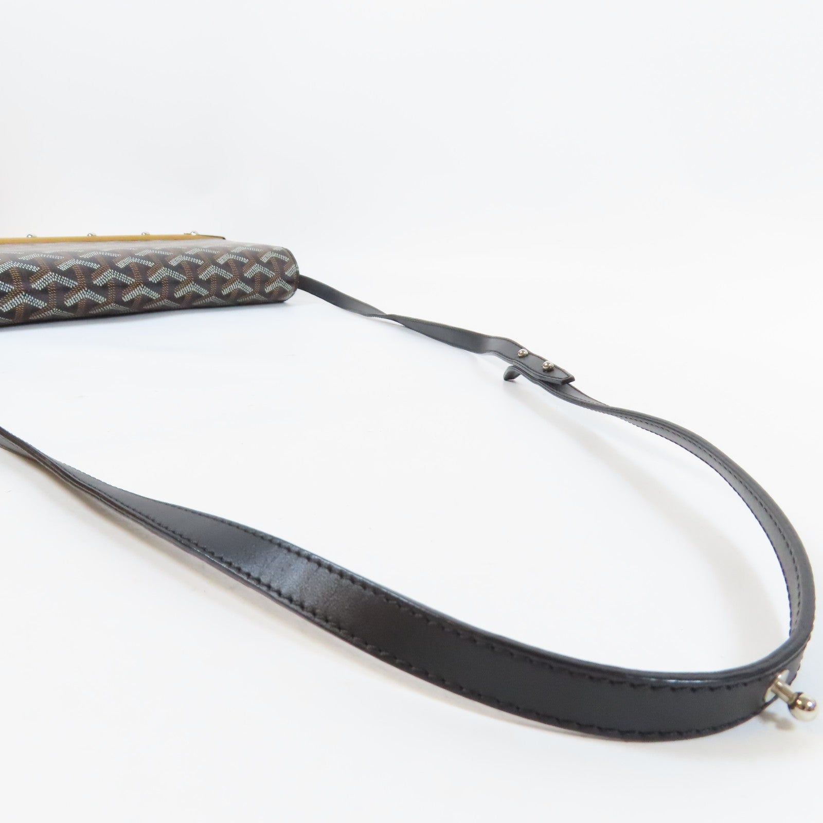 GOYARD 塗層帆布Monte Carlo銀扣肩背袋黑色