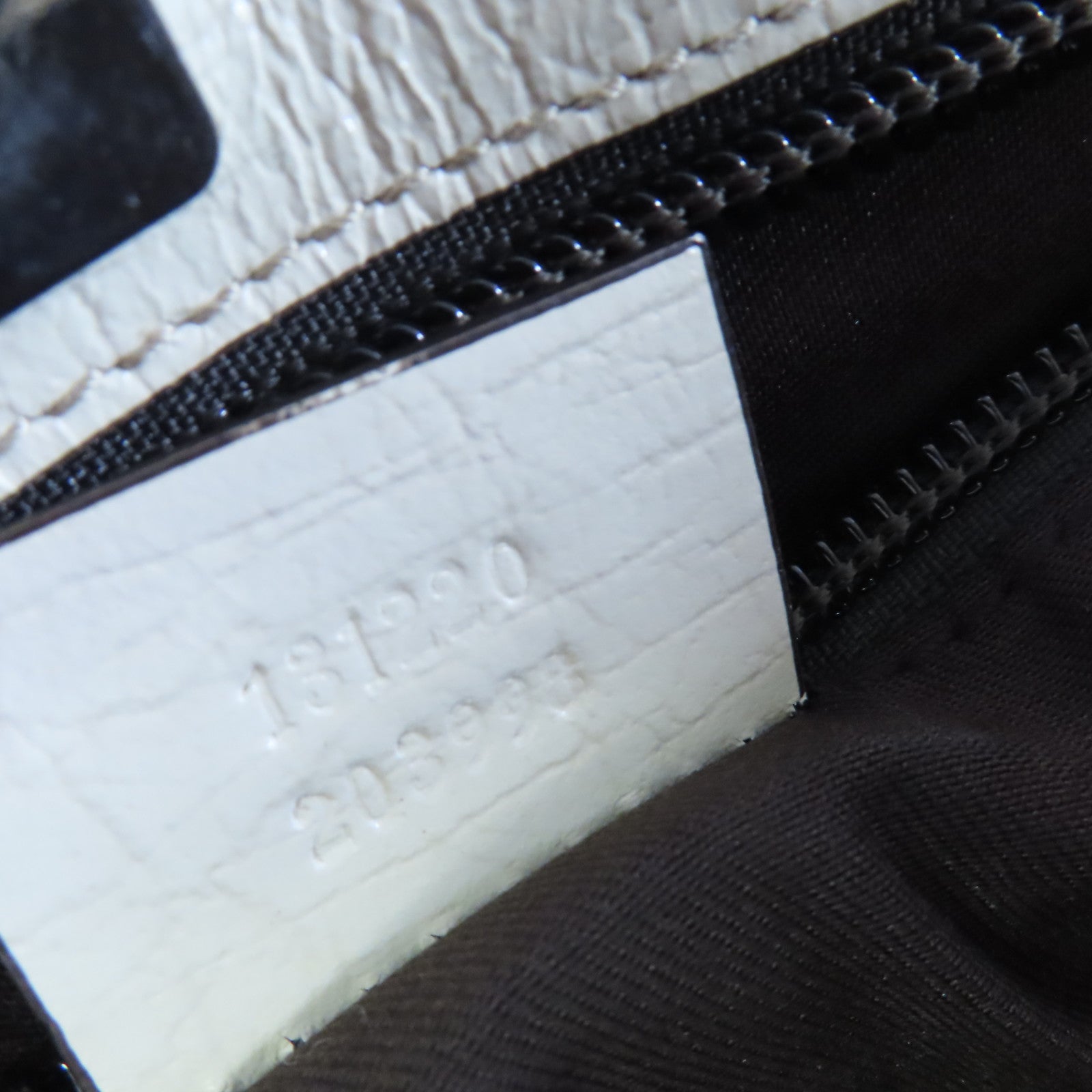 GUCCI 塗層帆布GG Supreme Tote Bag銀扣肩背袋啡色/白色