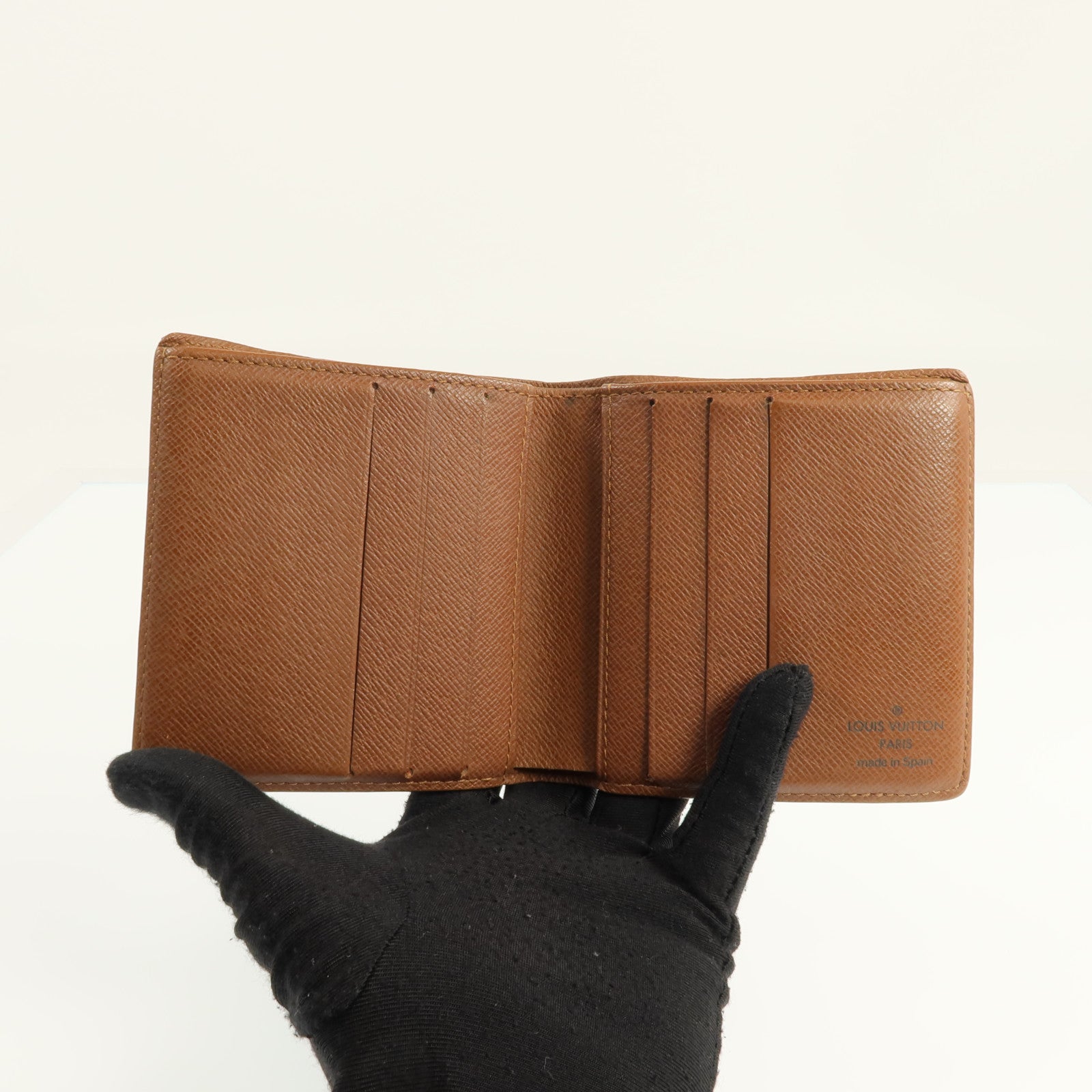 LOUIS VUITTON Monogram Bifold Wallet錢包
